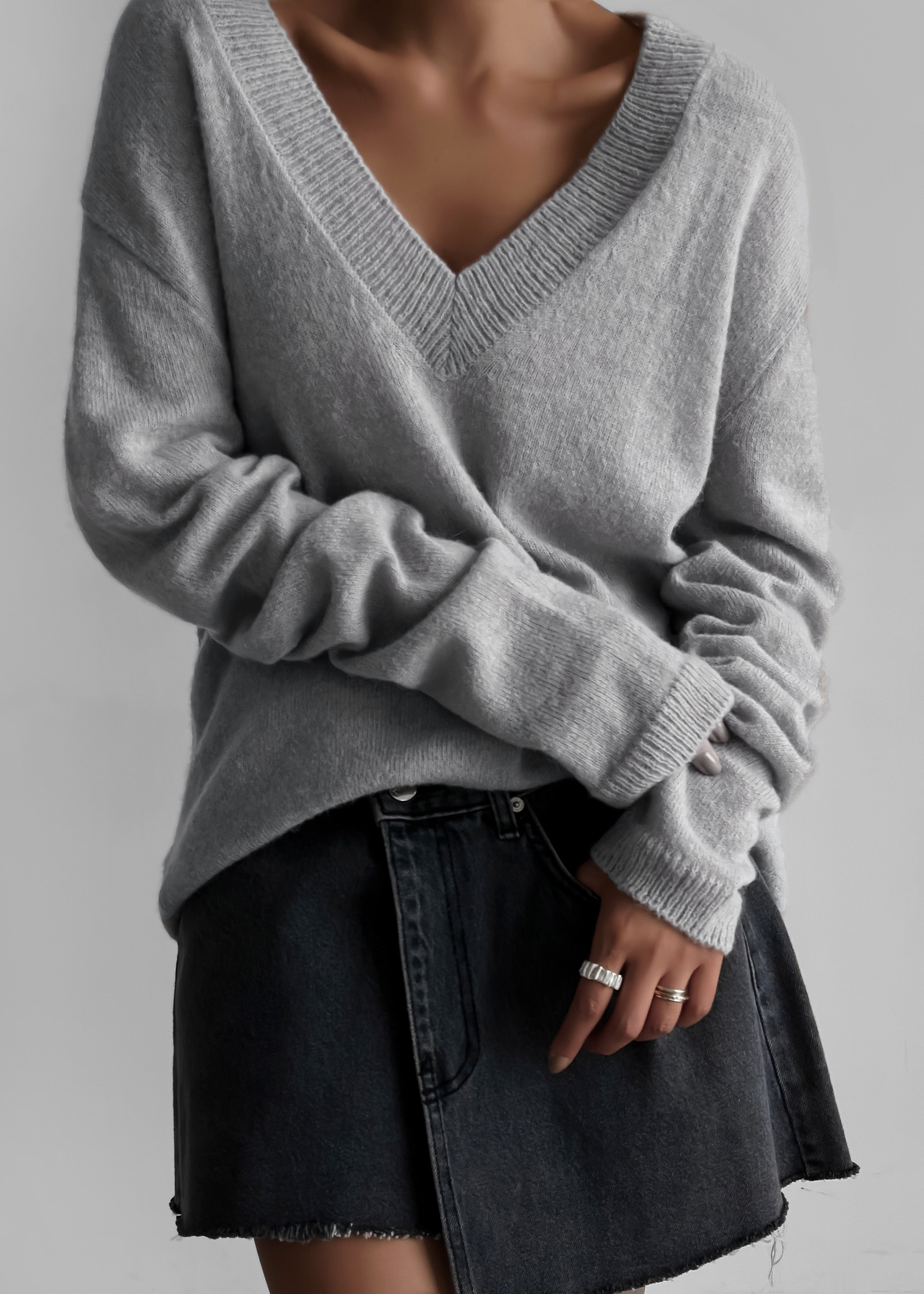 Brayden V Neck Sweater - Light Grey