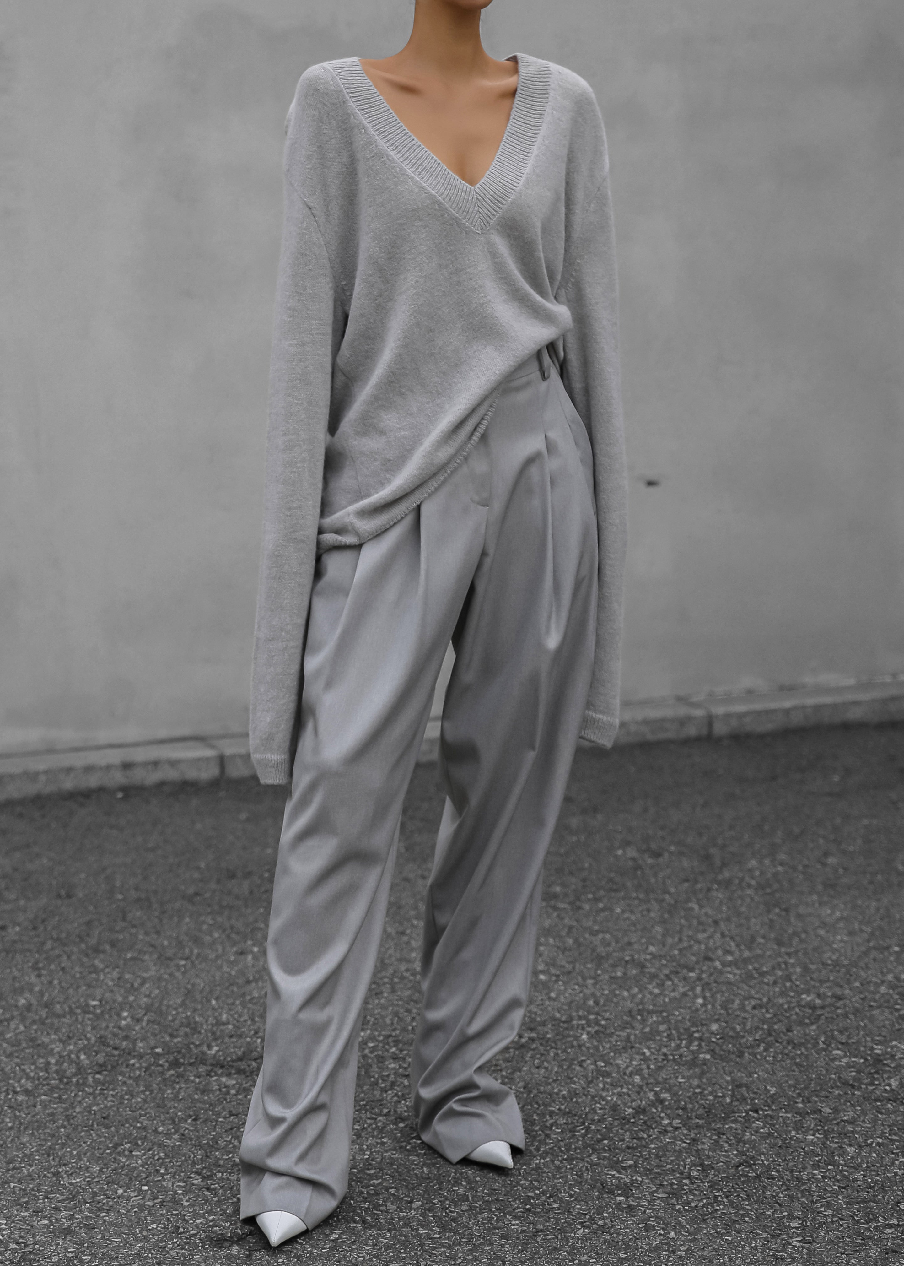 Brayden V Neck Sweater - Light Grey - 3