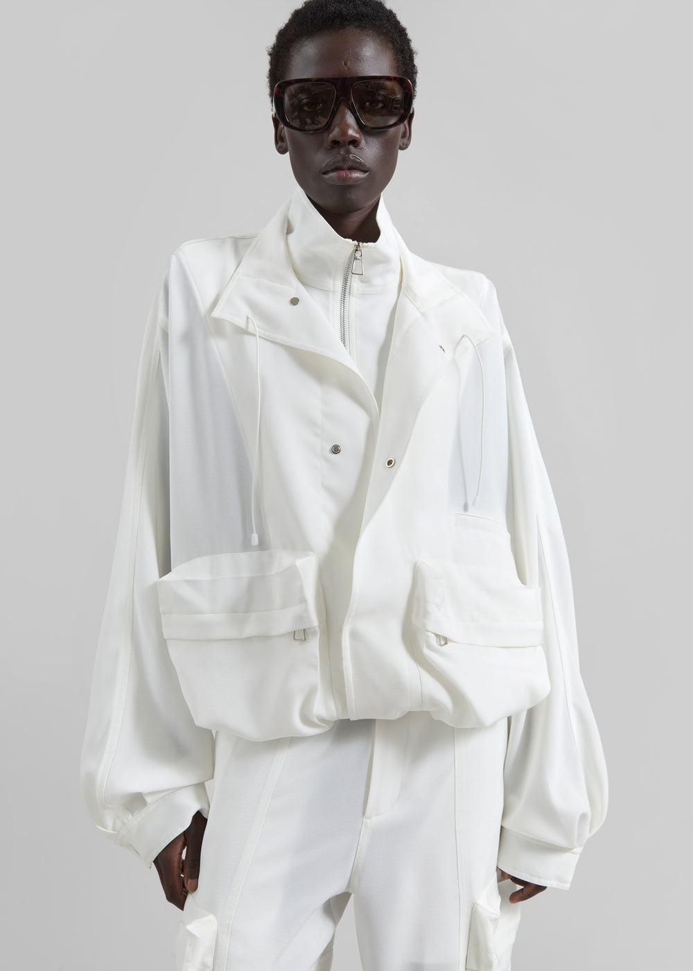 Breya Fluid Jacket - White