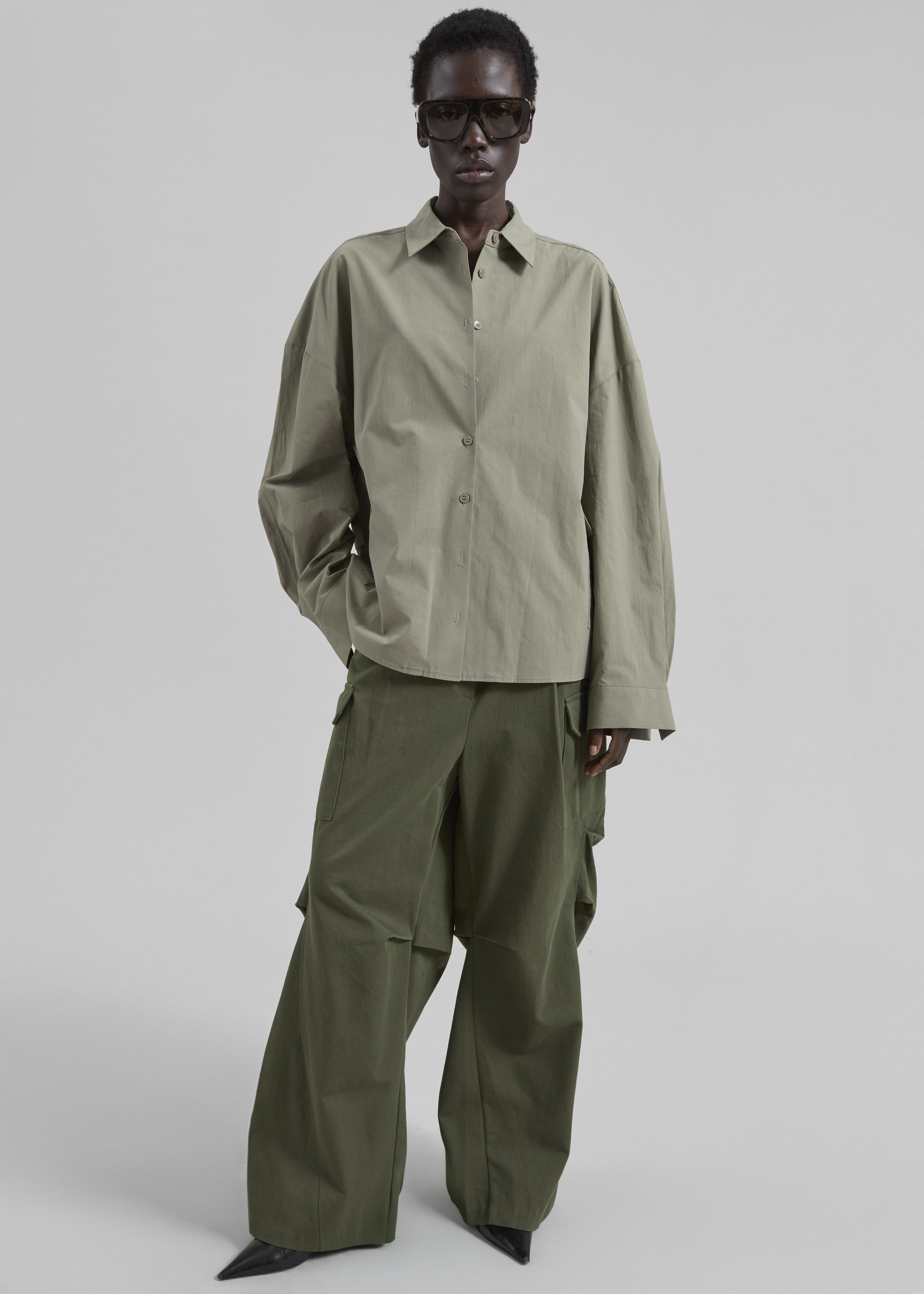 Bronte Cargo Pants - Army Green – The Frankie Shop
