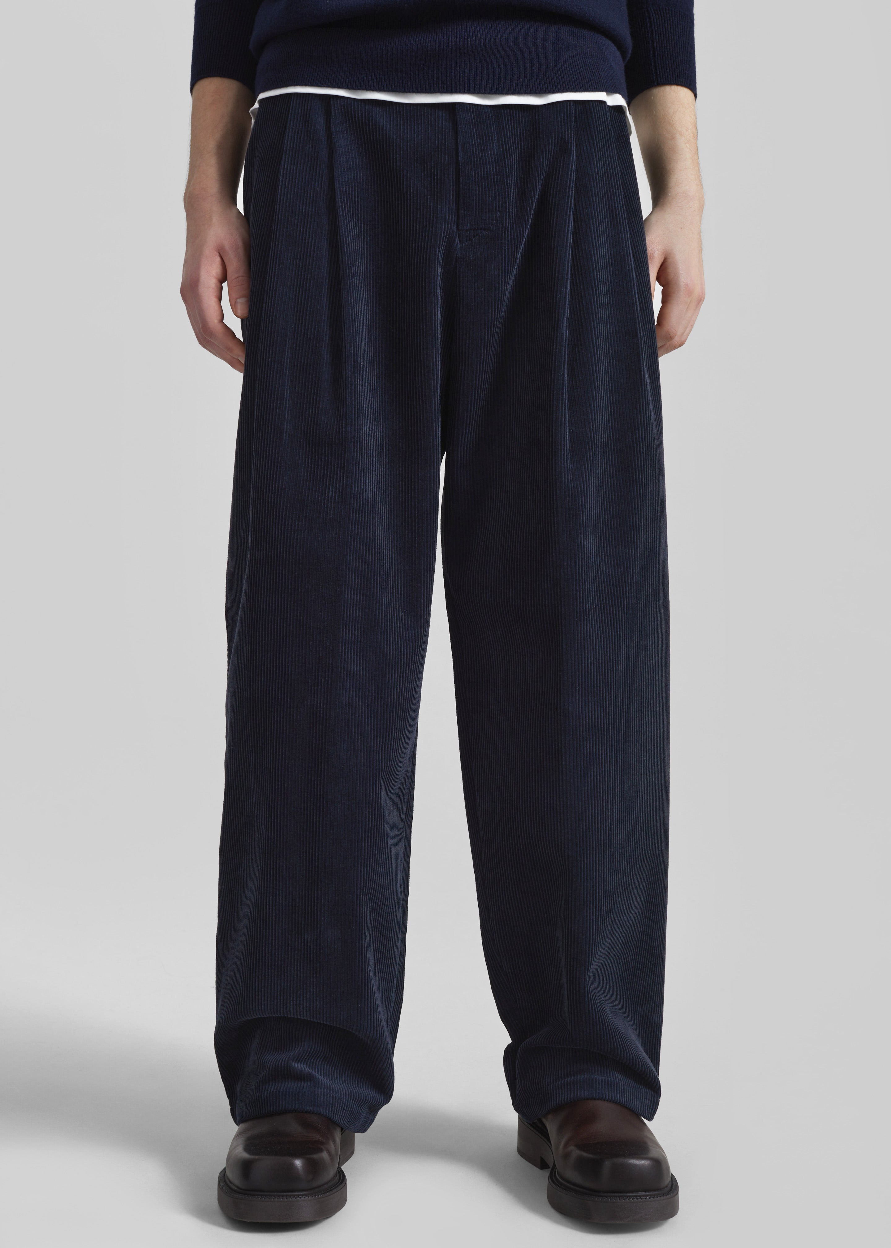Bryant Corduroy Pants - Dark Navy – The Frankie Shop