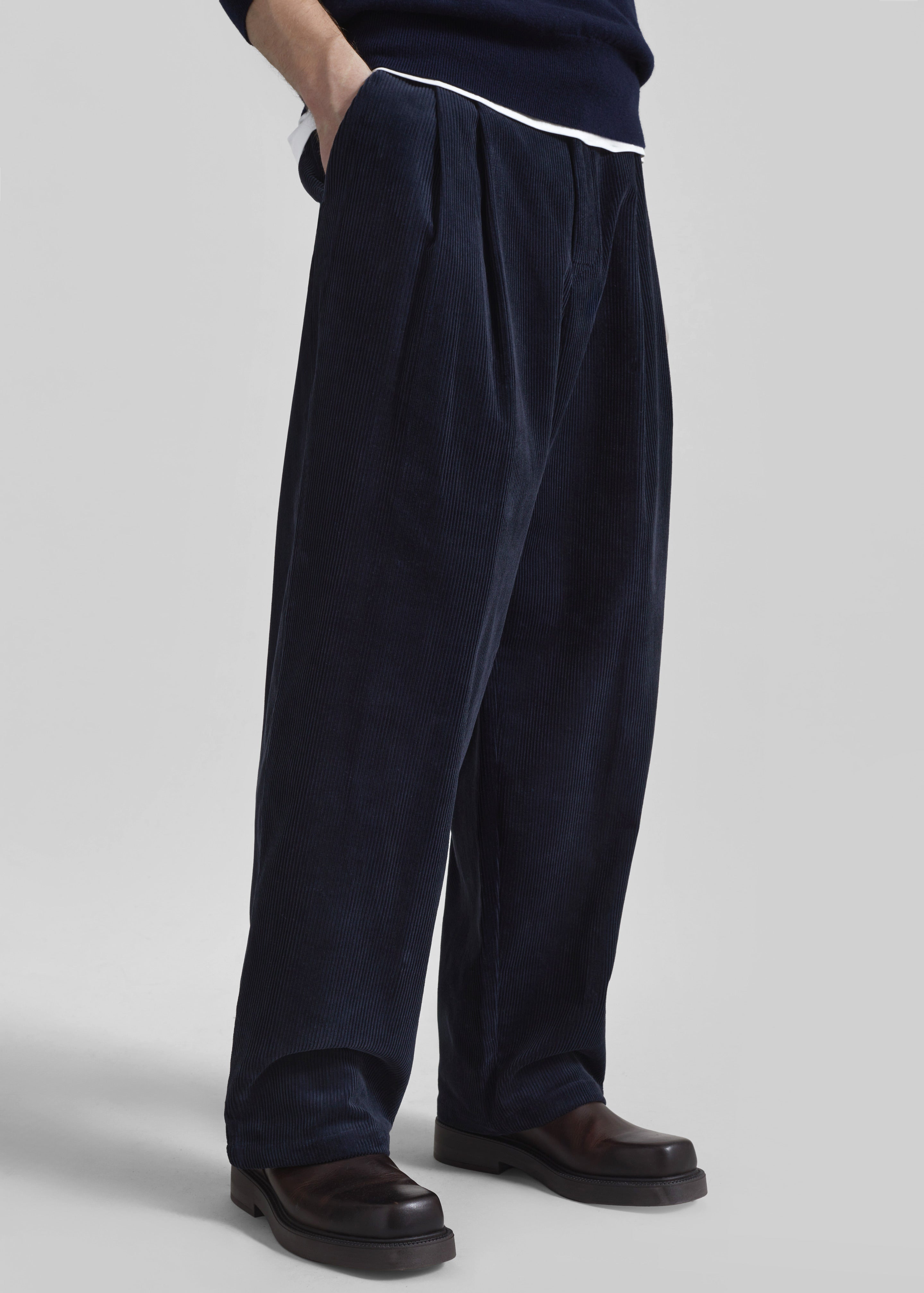 Bryant Corduroy Pants - Dark Navy – The Frankie Shop