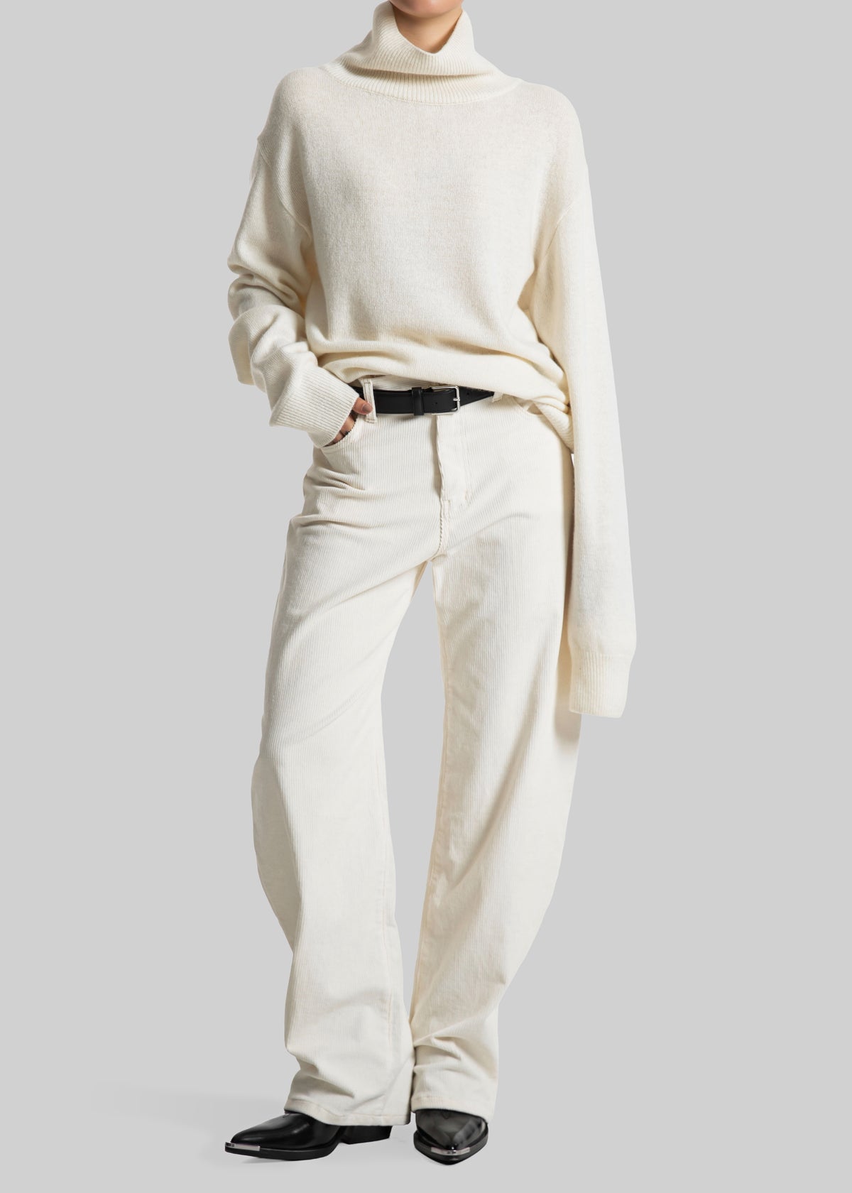 Caistor Corduroy Barrel Leg Pants - Ivory - 2