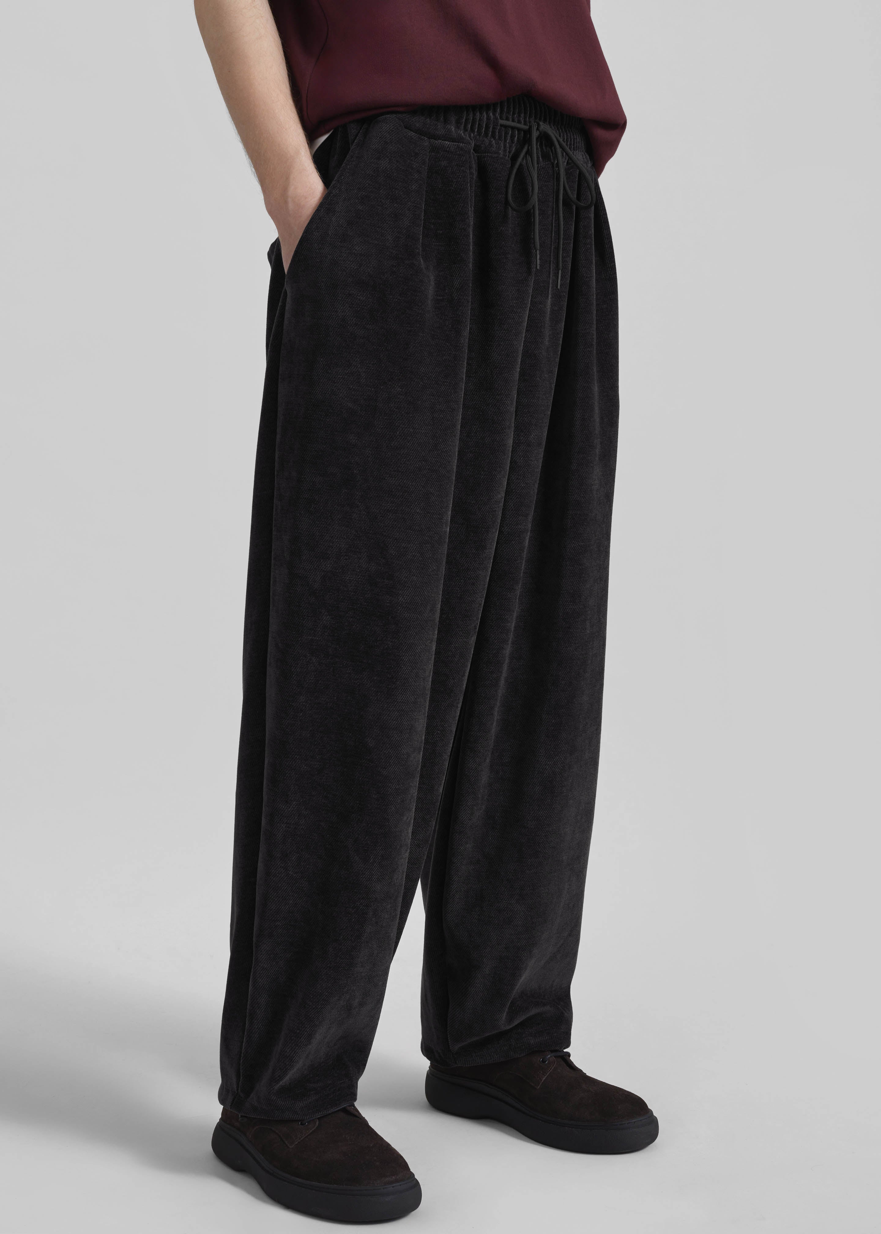 Caleb Velvet Joggers - Black - 4