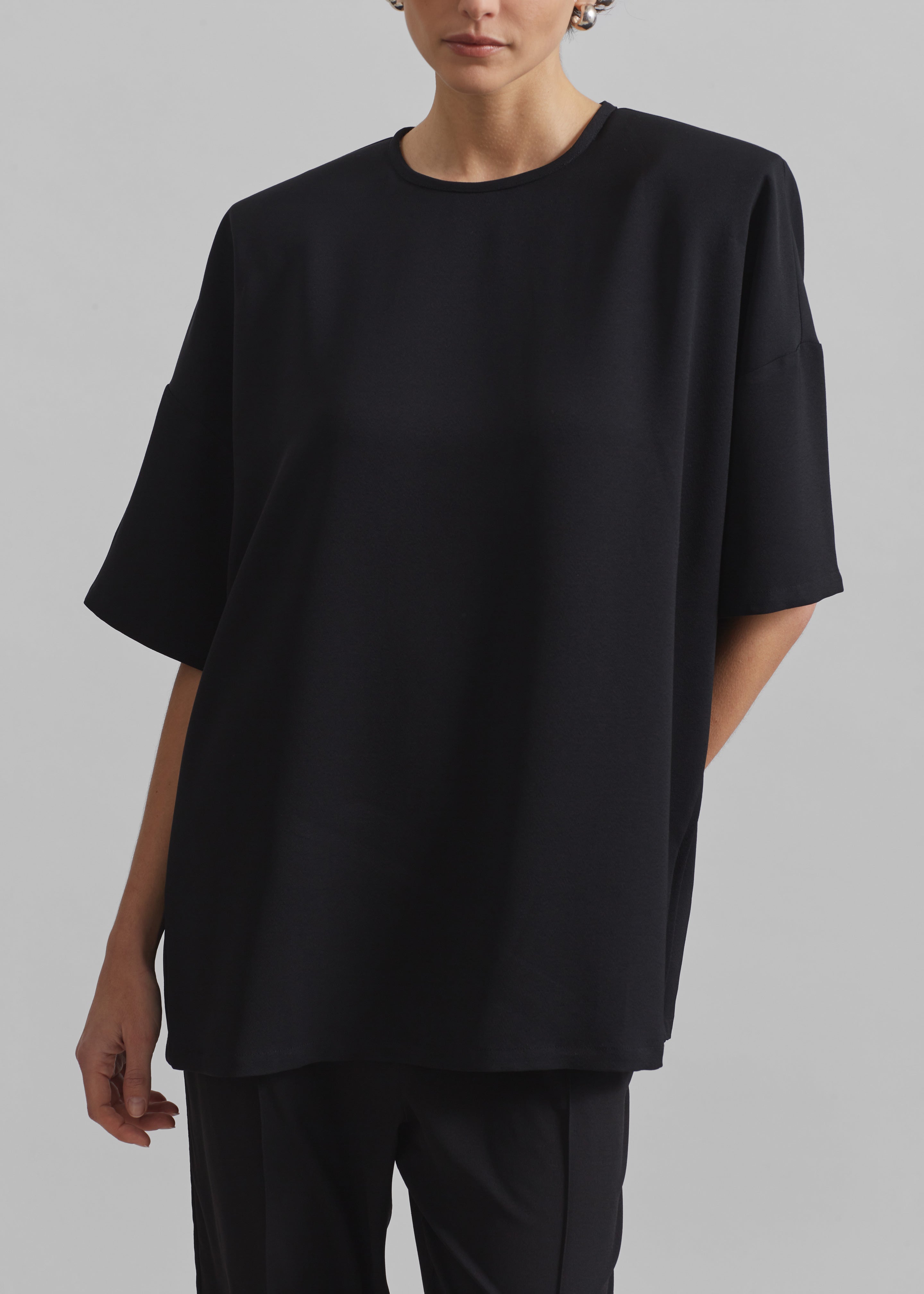 Callice Padded T-Shirt - Black – The Frankie Shop