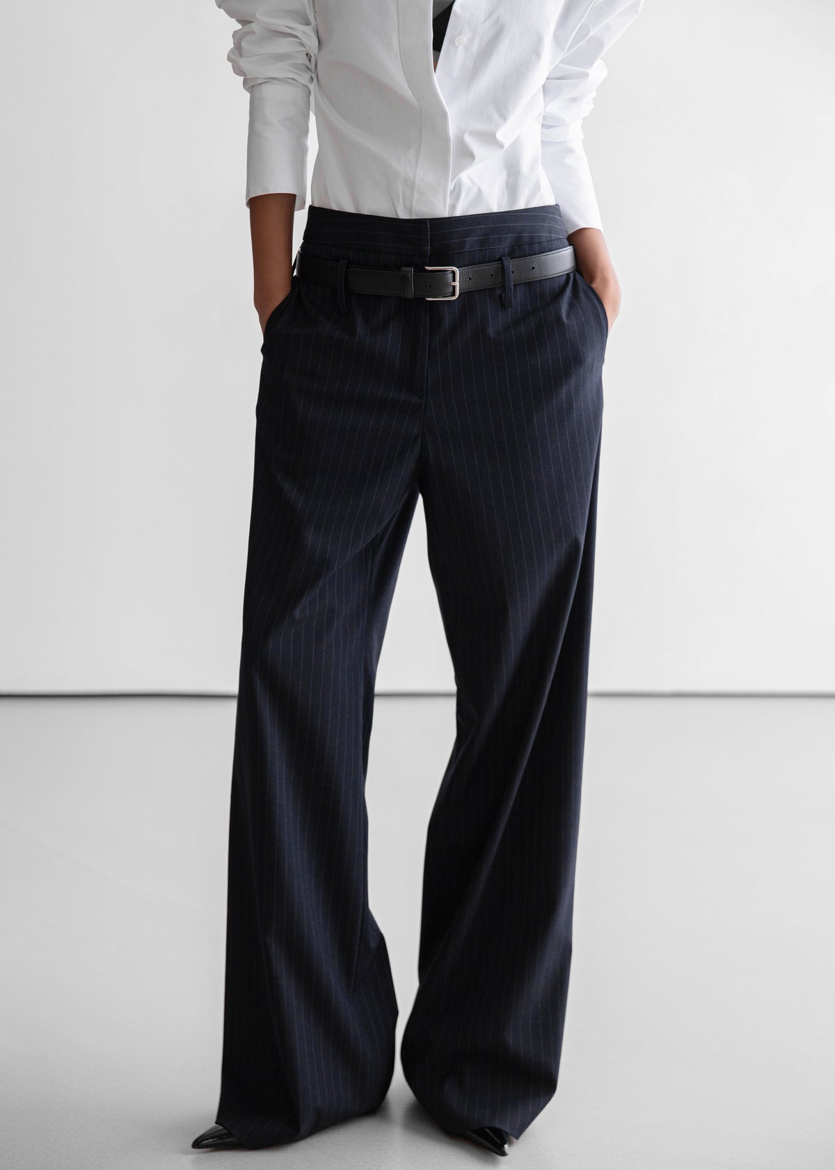 Camlez Low Belt Loop Trousers - Navy Pinstripe - 5