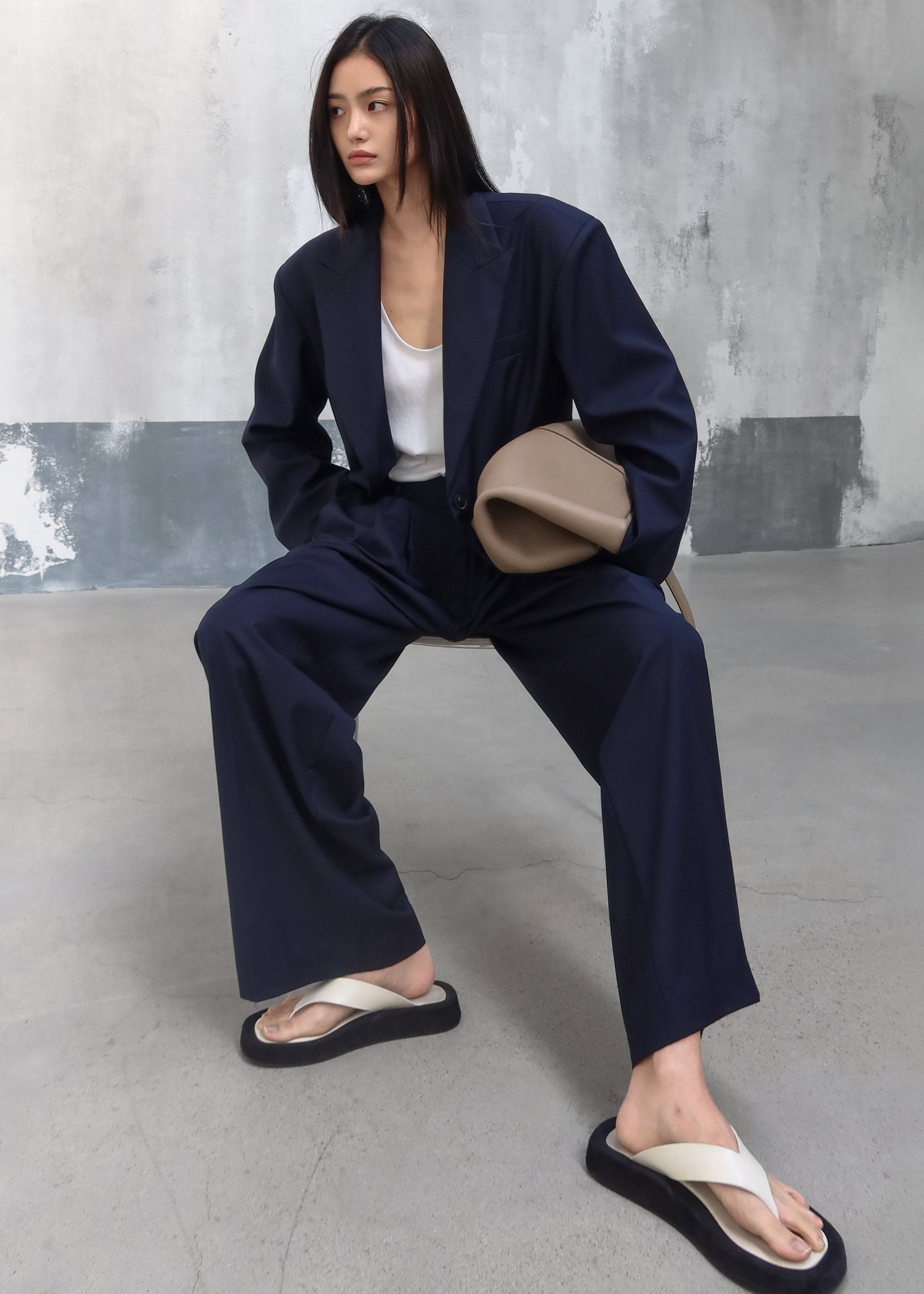 Canmore Double Vent Blazer - Navy - 11