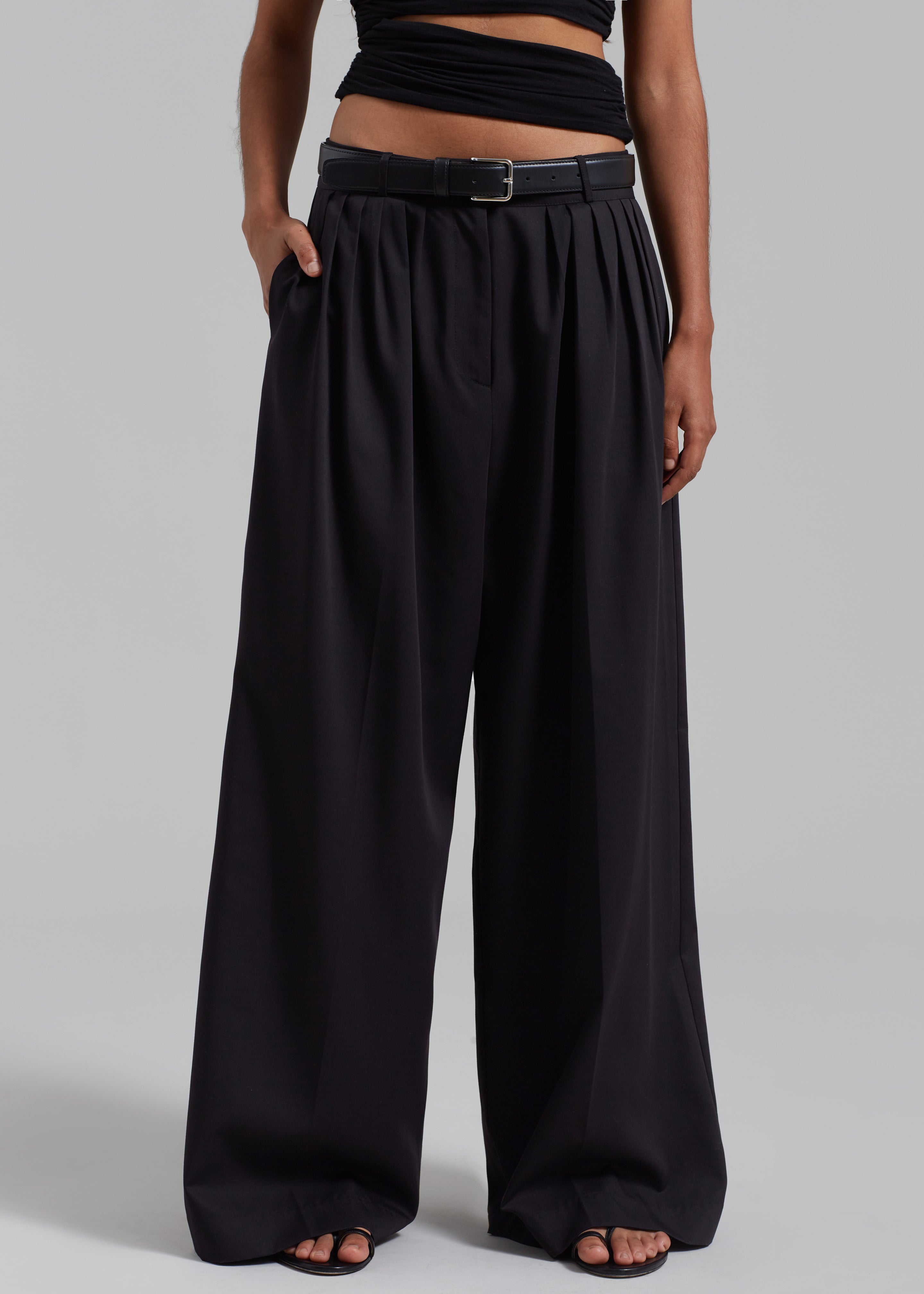 Catalina Pleated Trousers - Black - 6