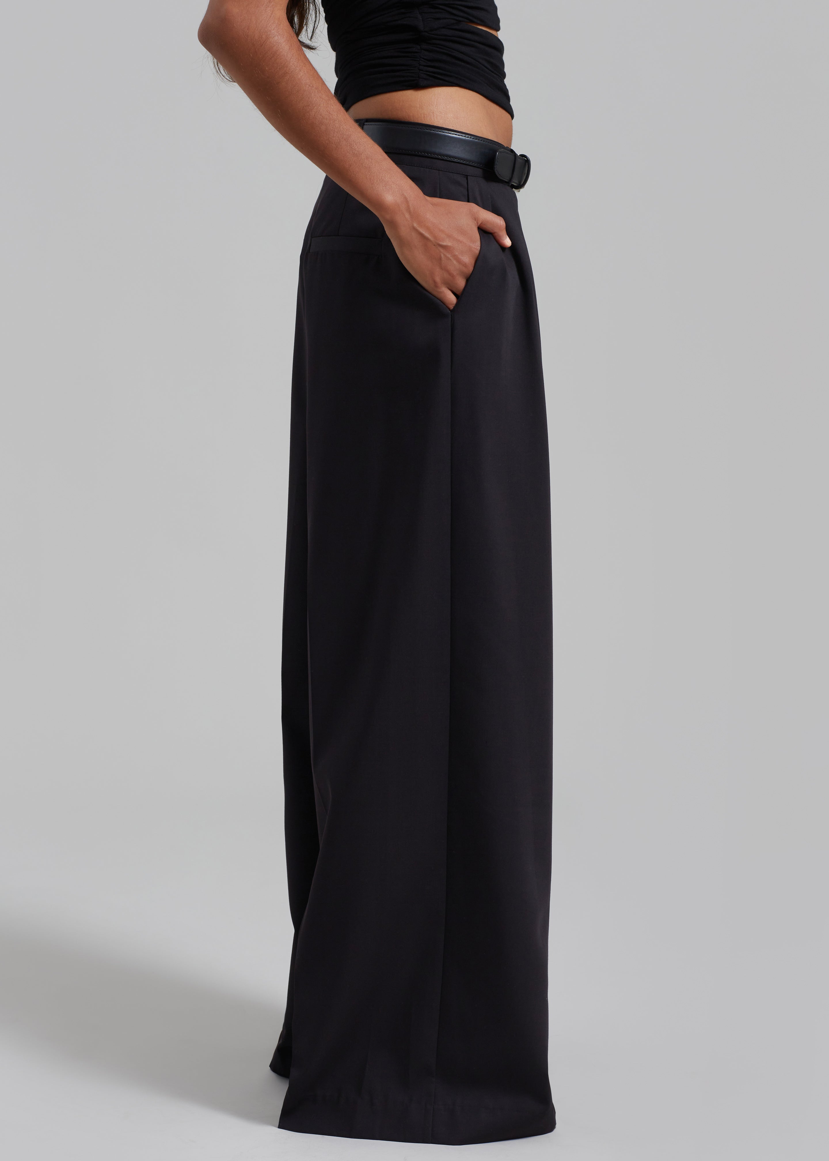 Catalina Pleated Trousers - Black - 7