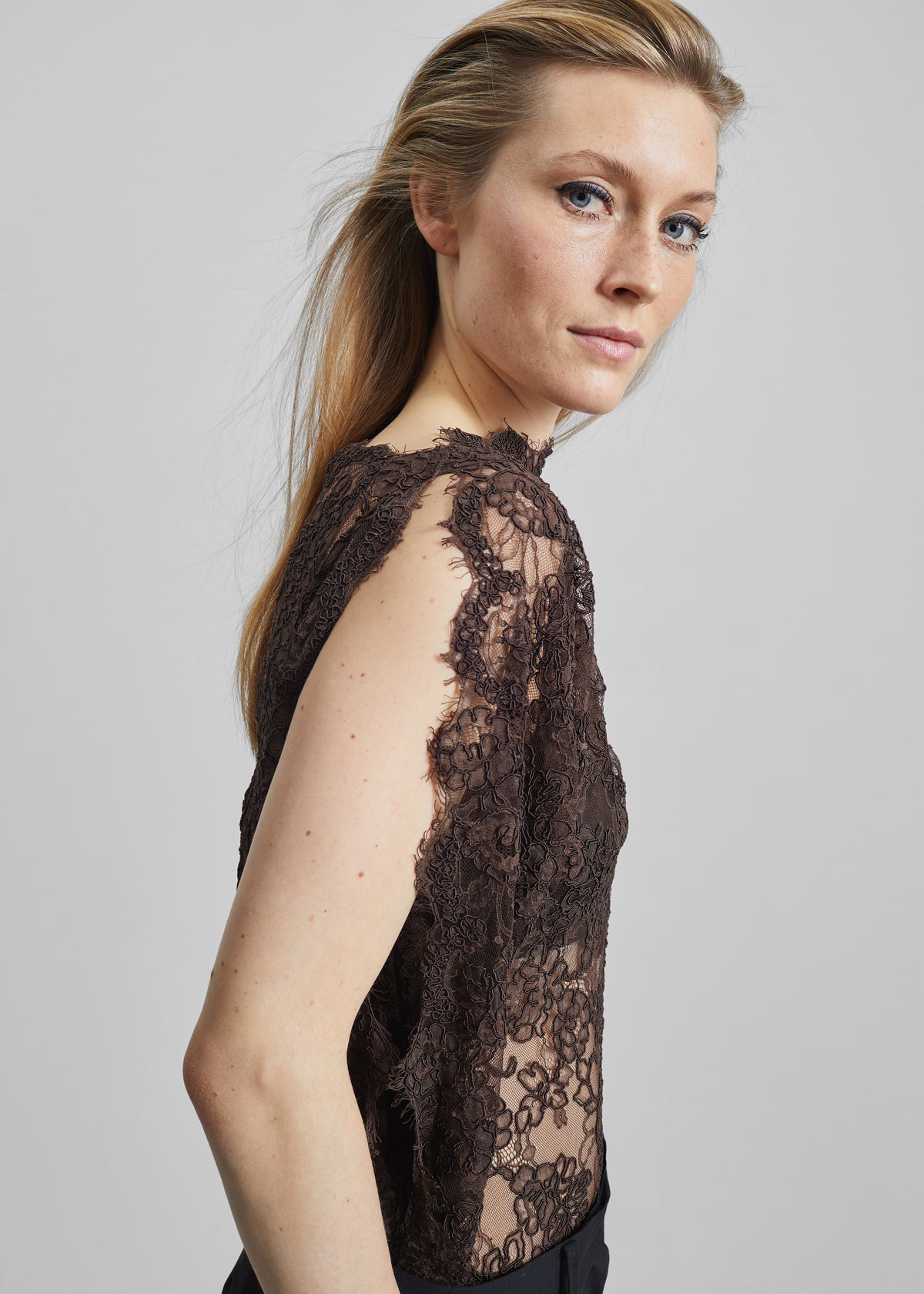 Christopher Esber Mahara Floating Lace Bodysuit - Umber - 3