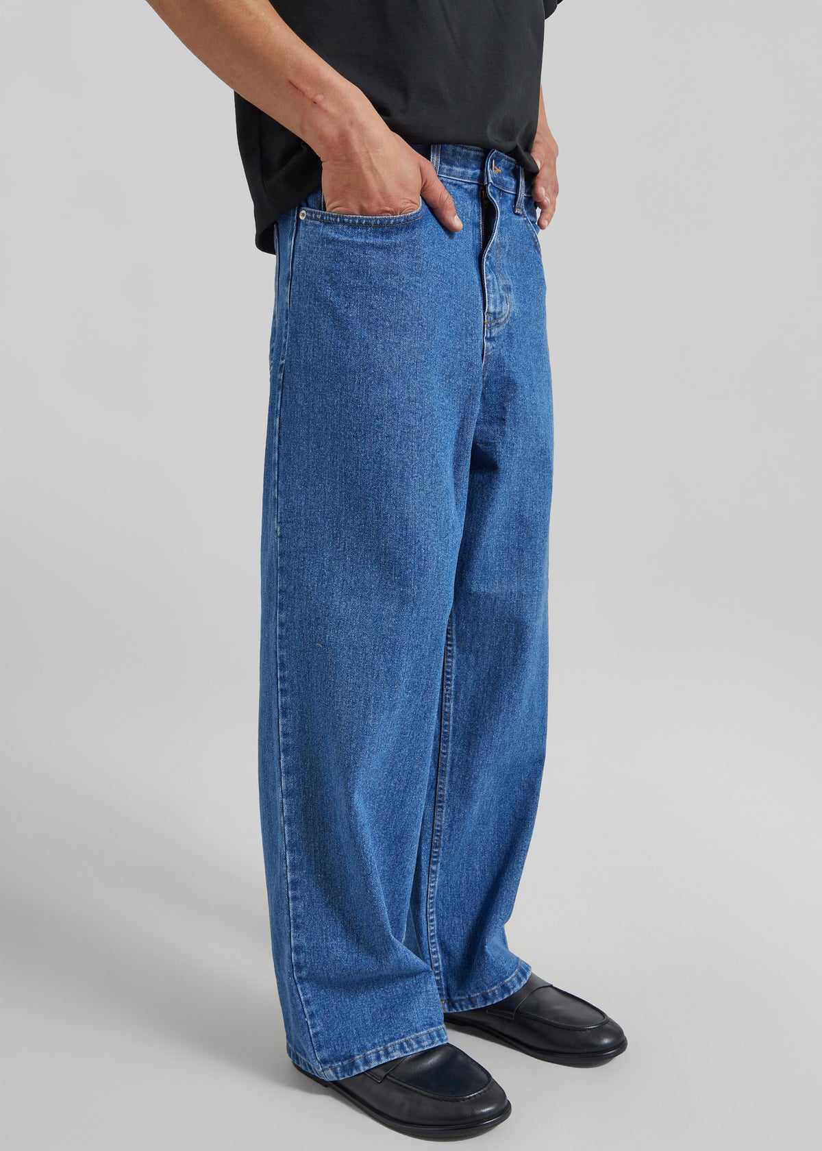 Connor Jeans - Medium Wash - 6