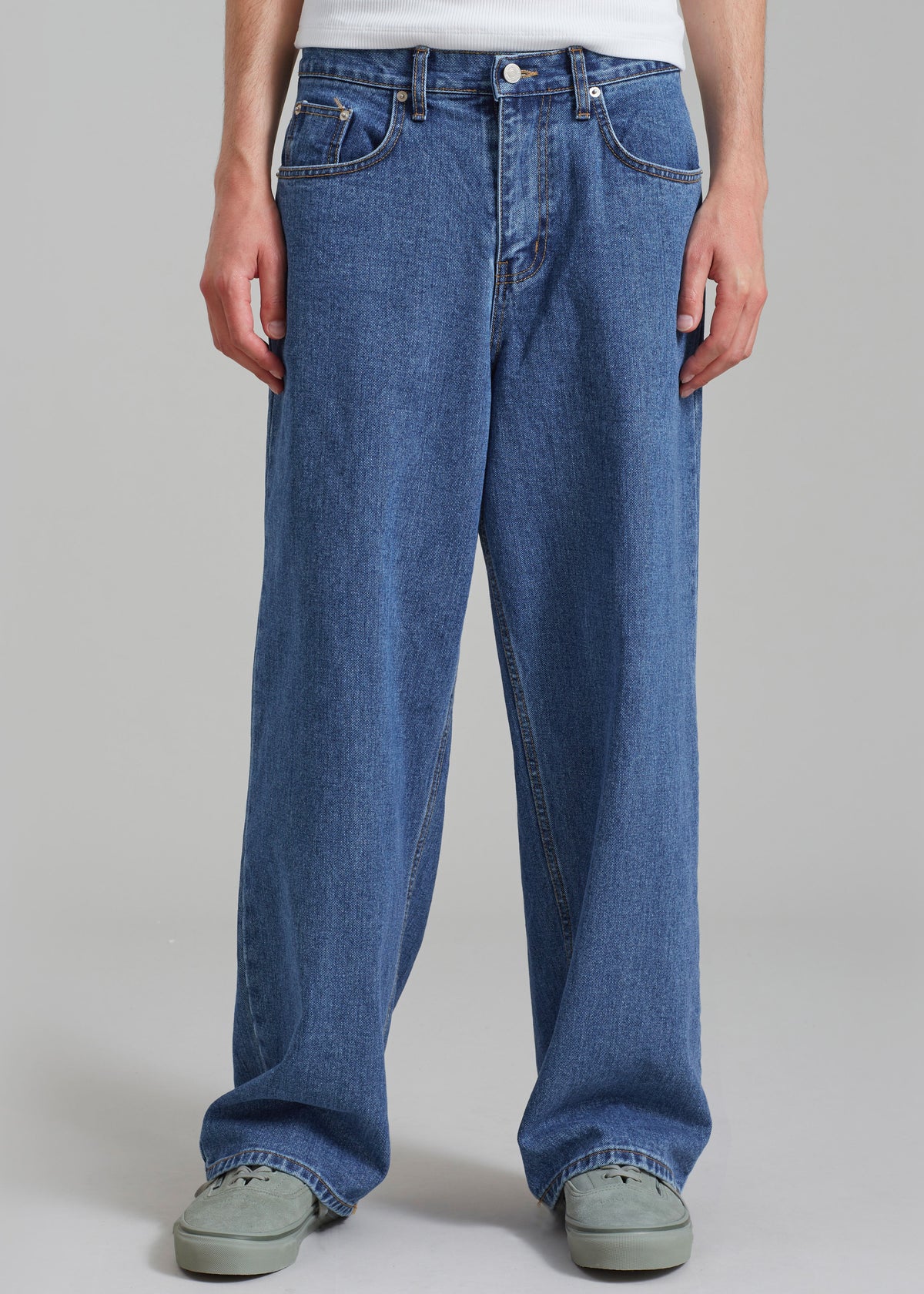 Connor Jeans - Medium Wash - 6