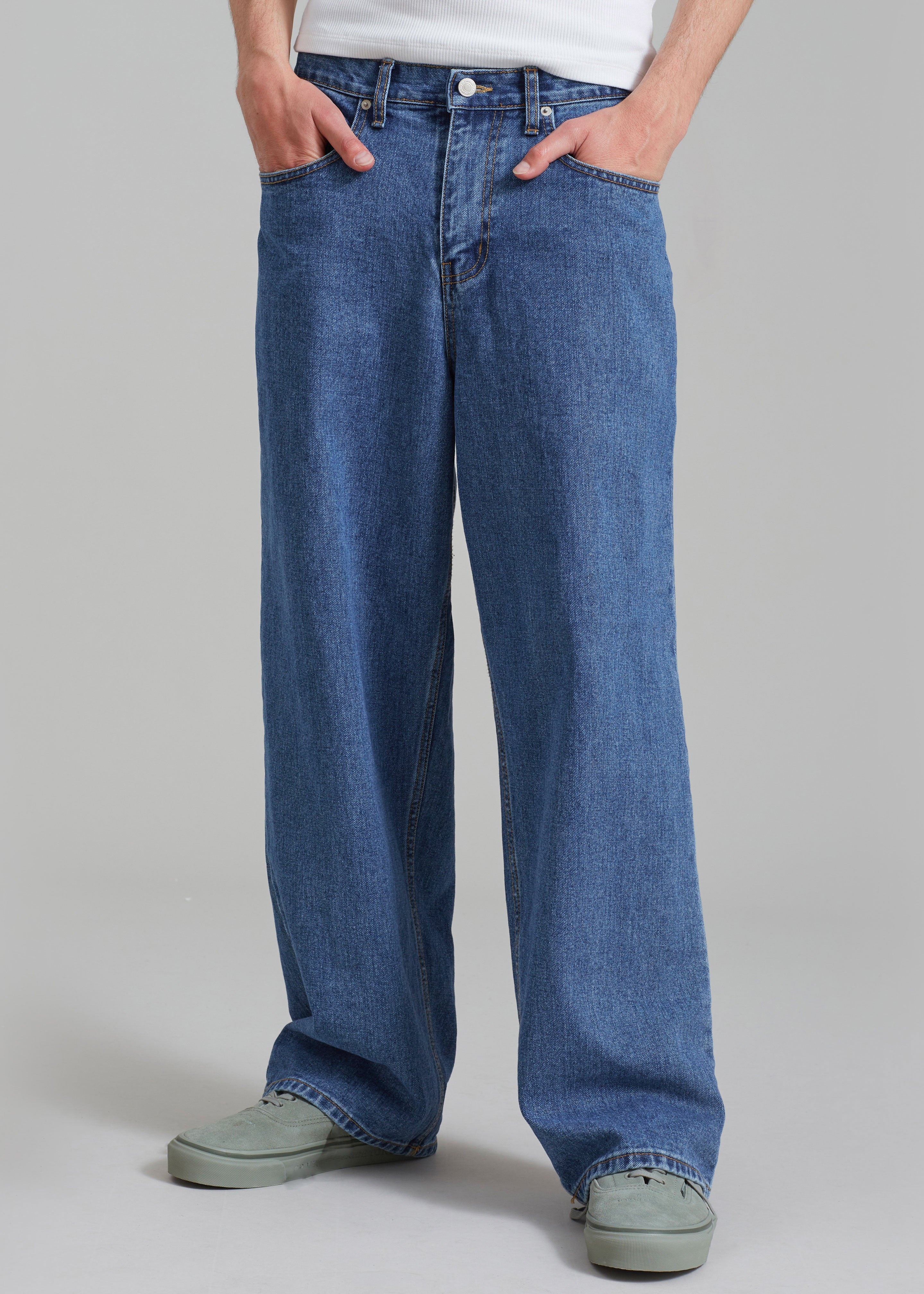 Connor Jeans - Medium Wash - 1