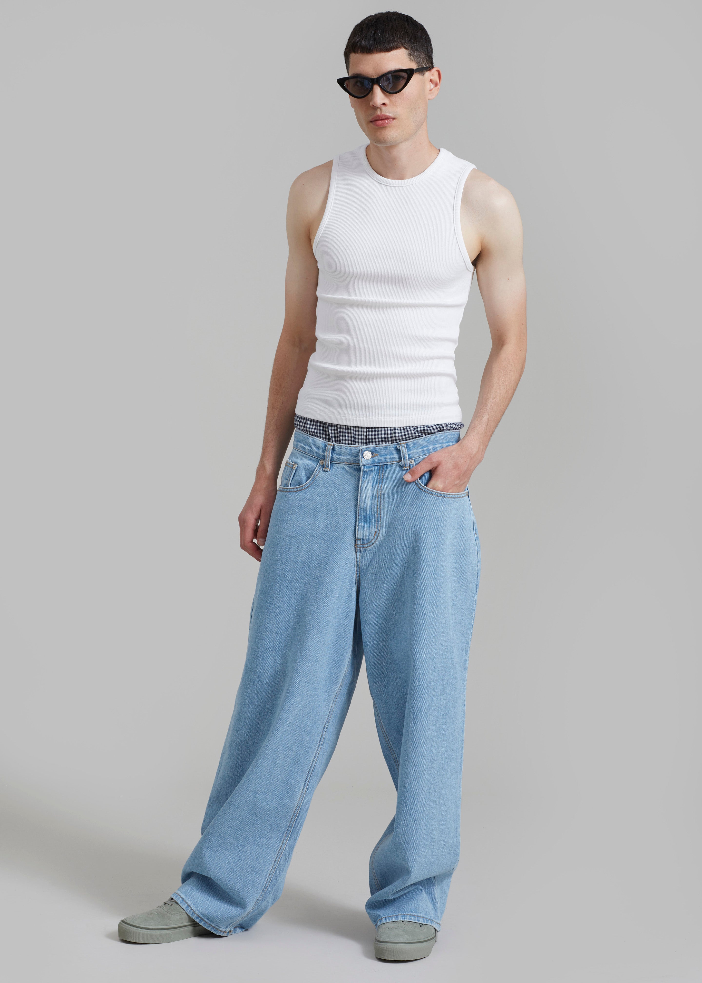 Connor Jeans - Worn Wash - 3