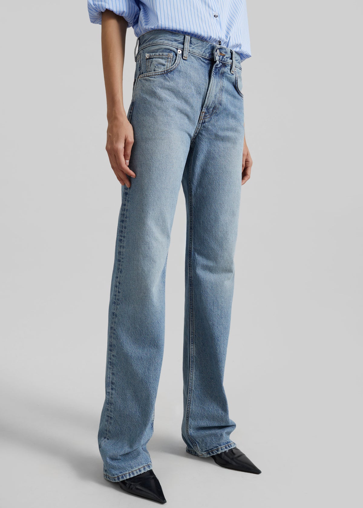 Covert Regular Straight Jeans - Light Wash - 4