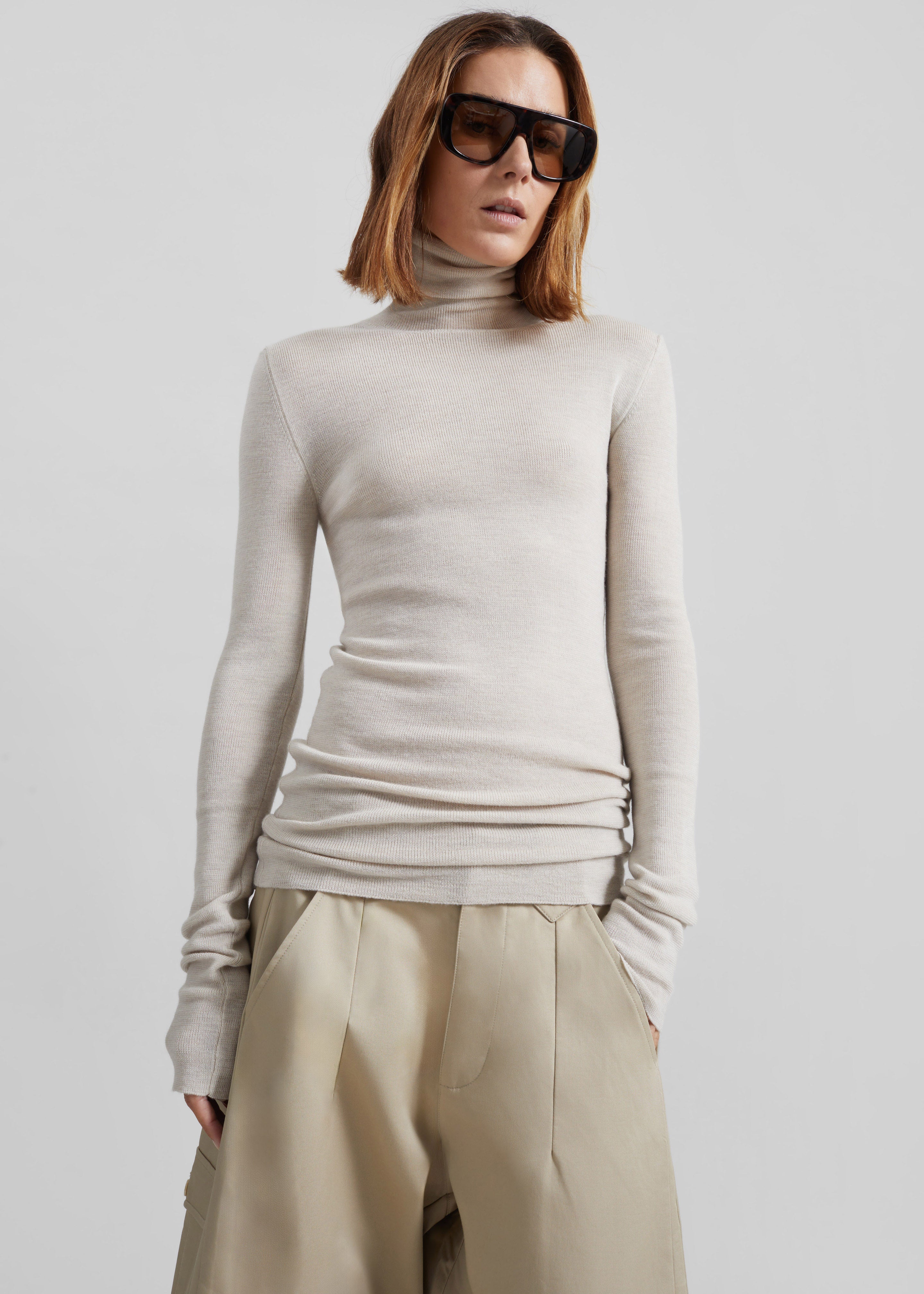 Covert Rib Slim Turtleneck - Beige - 2