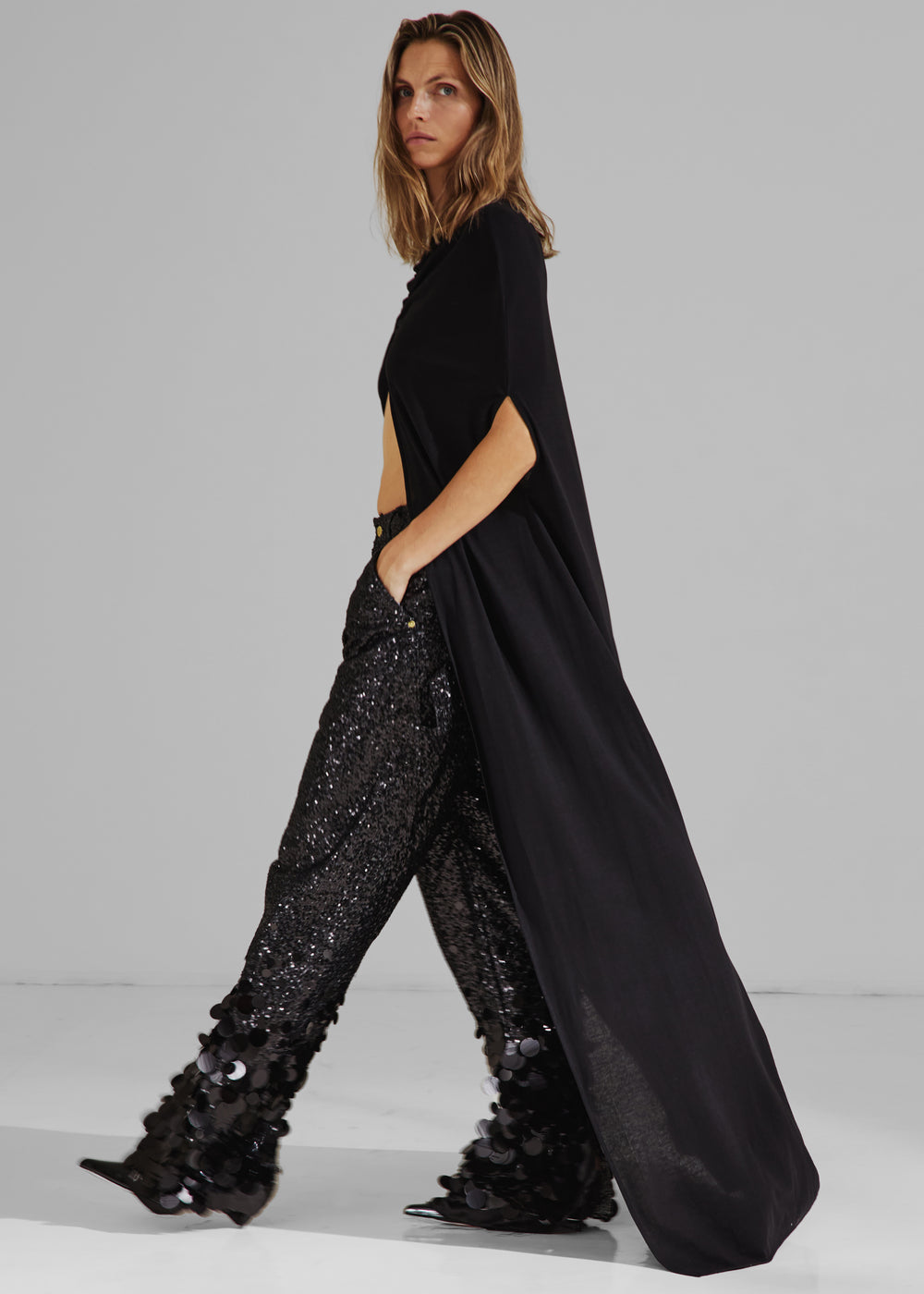 Darkpark Aurora Jersey Long Cape - Black