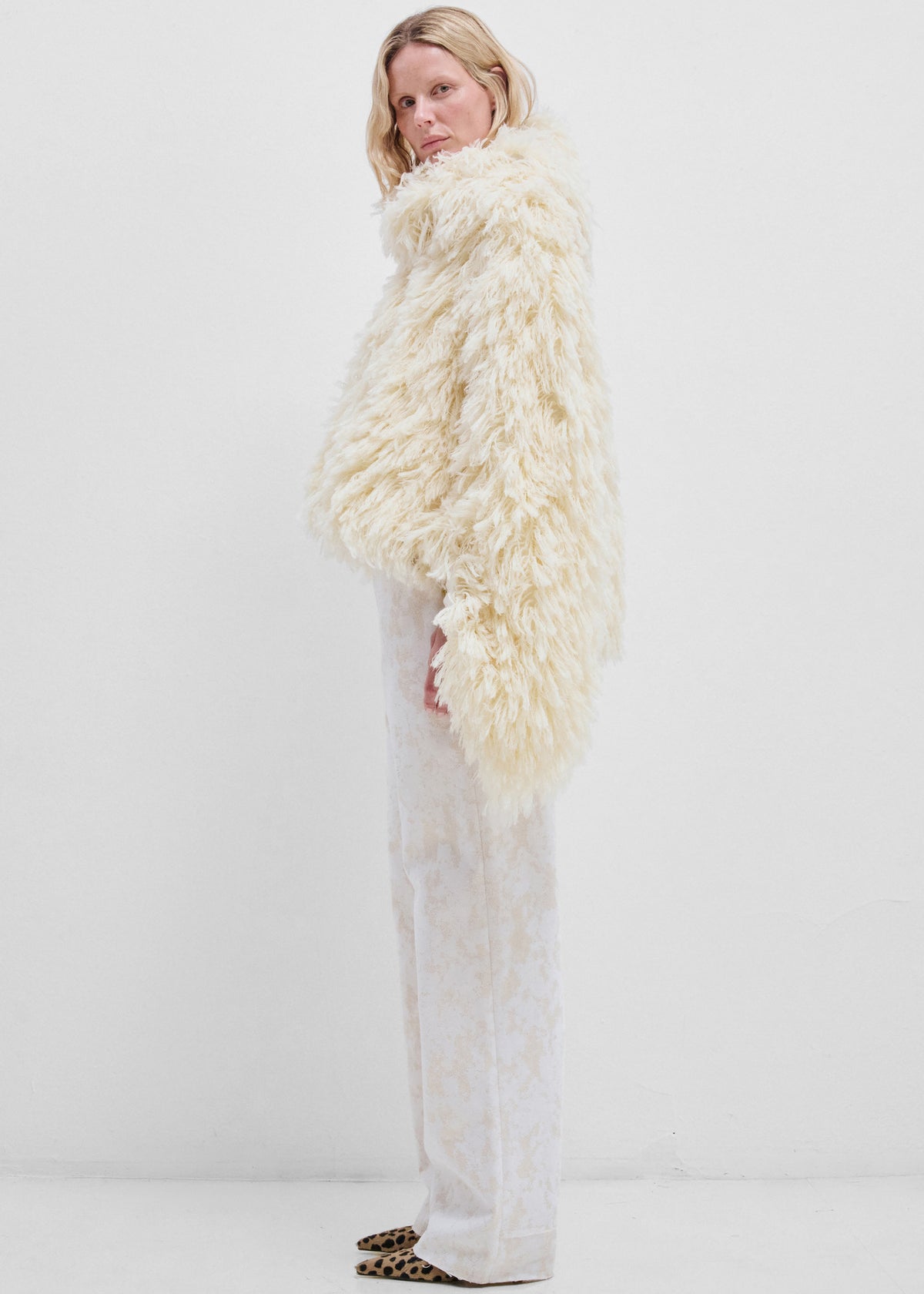 Darkpark Christy Wool Fil Coupé Cape - Off White