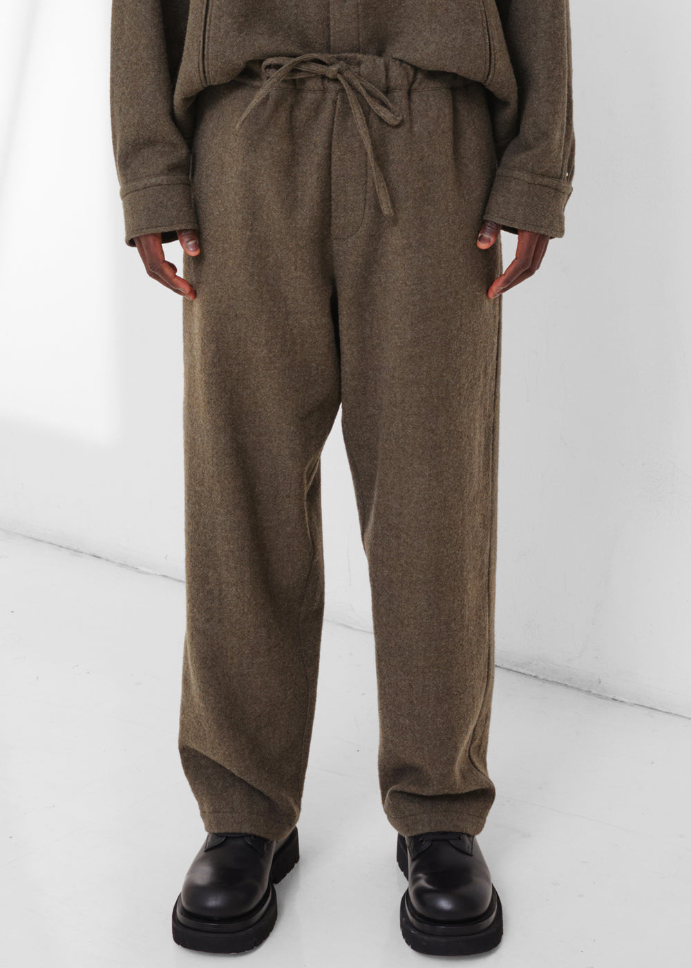 Darkpark Ian Japanese Light Wool Jogger Fit Pants - Military Green