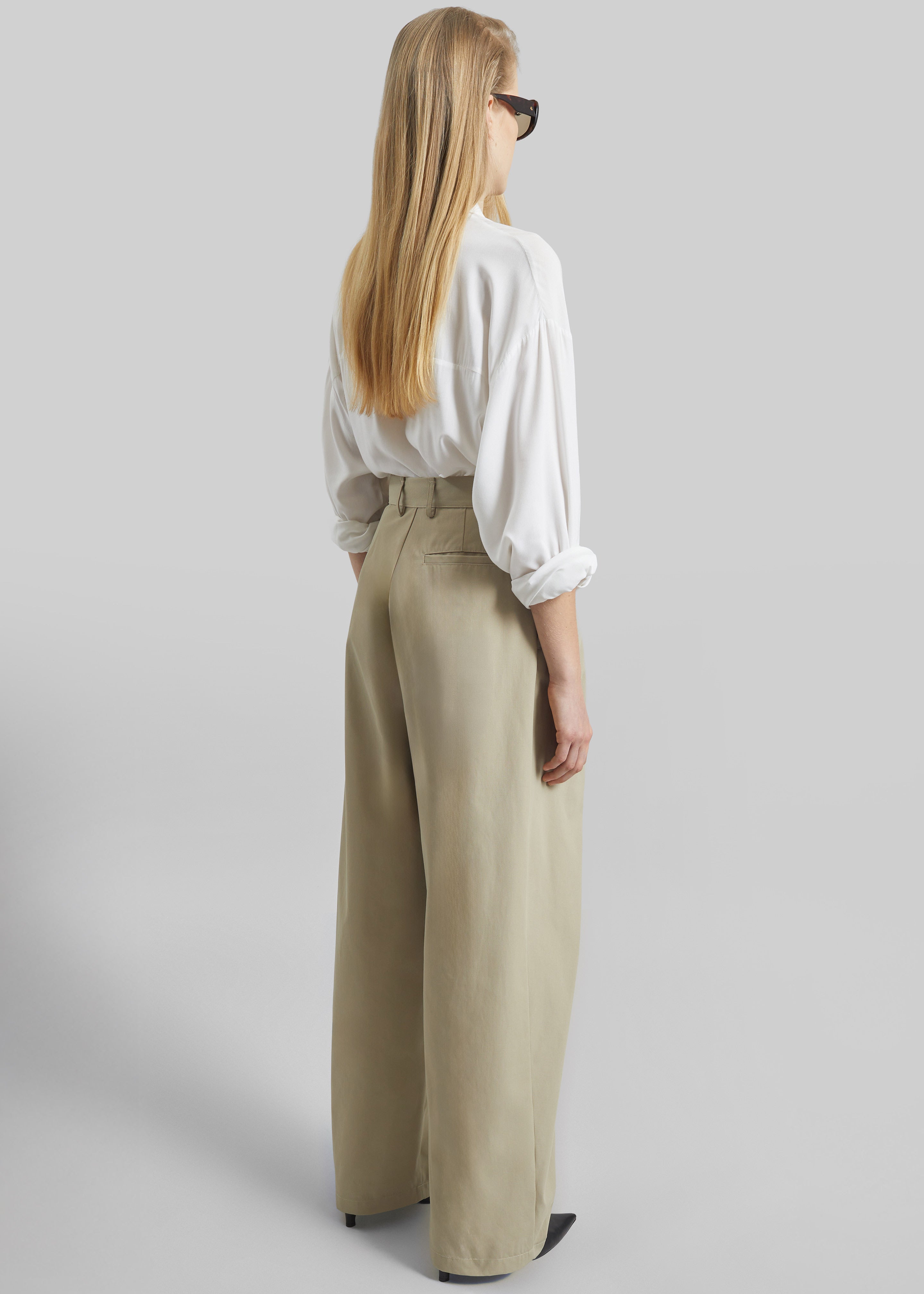 Darkpark Stella Tie-Front Pants - Taupe – The Frankie Shop