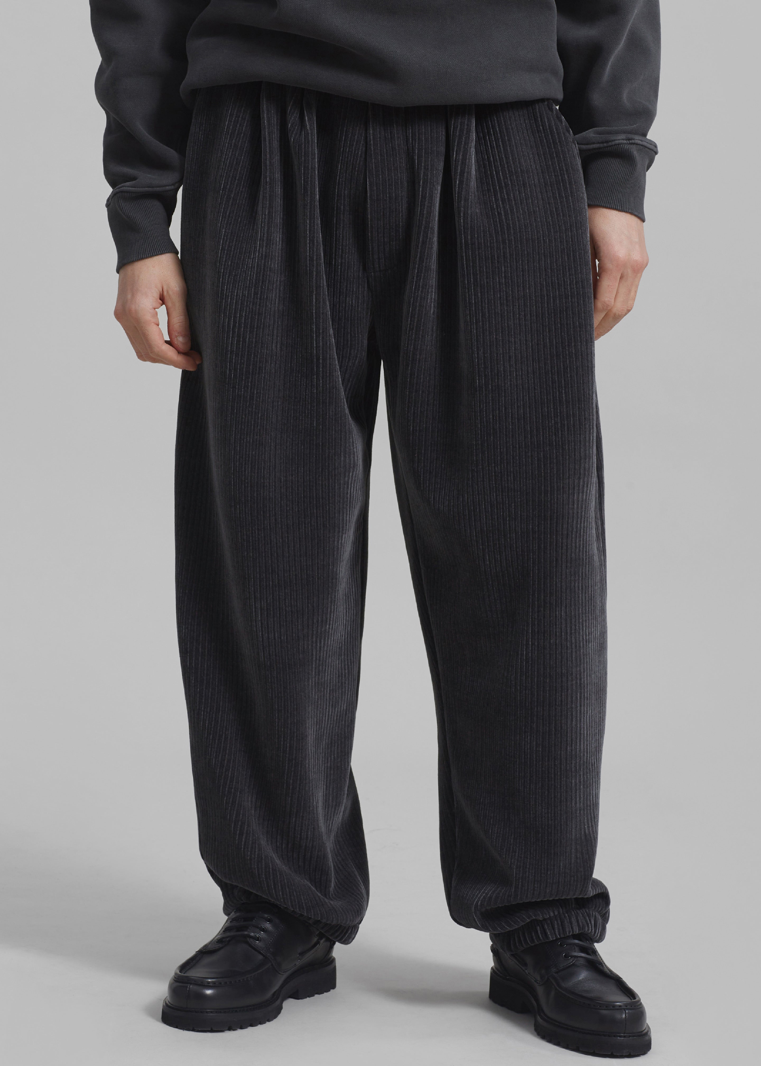 Declan Corduroy Pants - Charcoal – The Frankie Shop