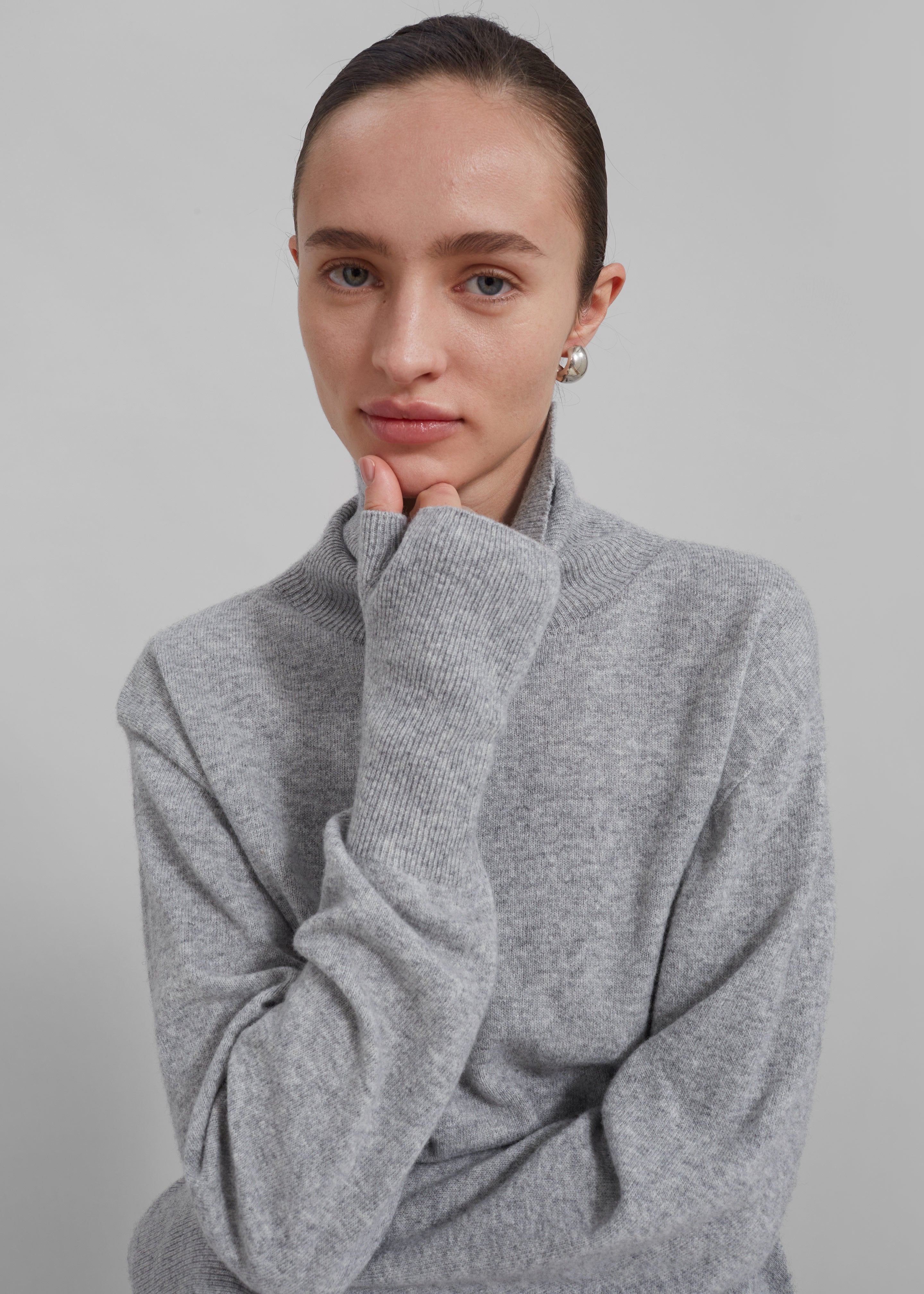 Delia Wool Turtleneck - Grey – The Frankie Shop