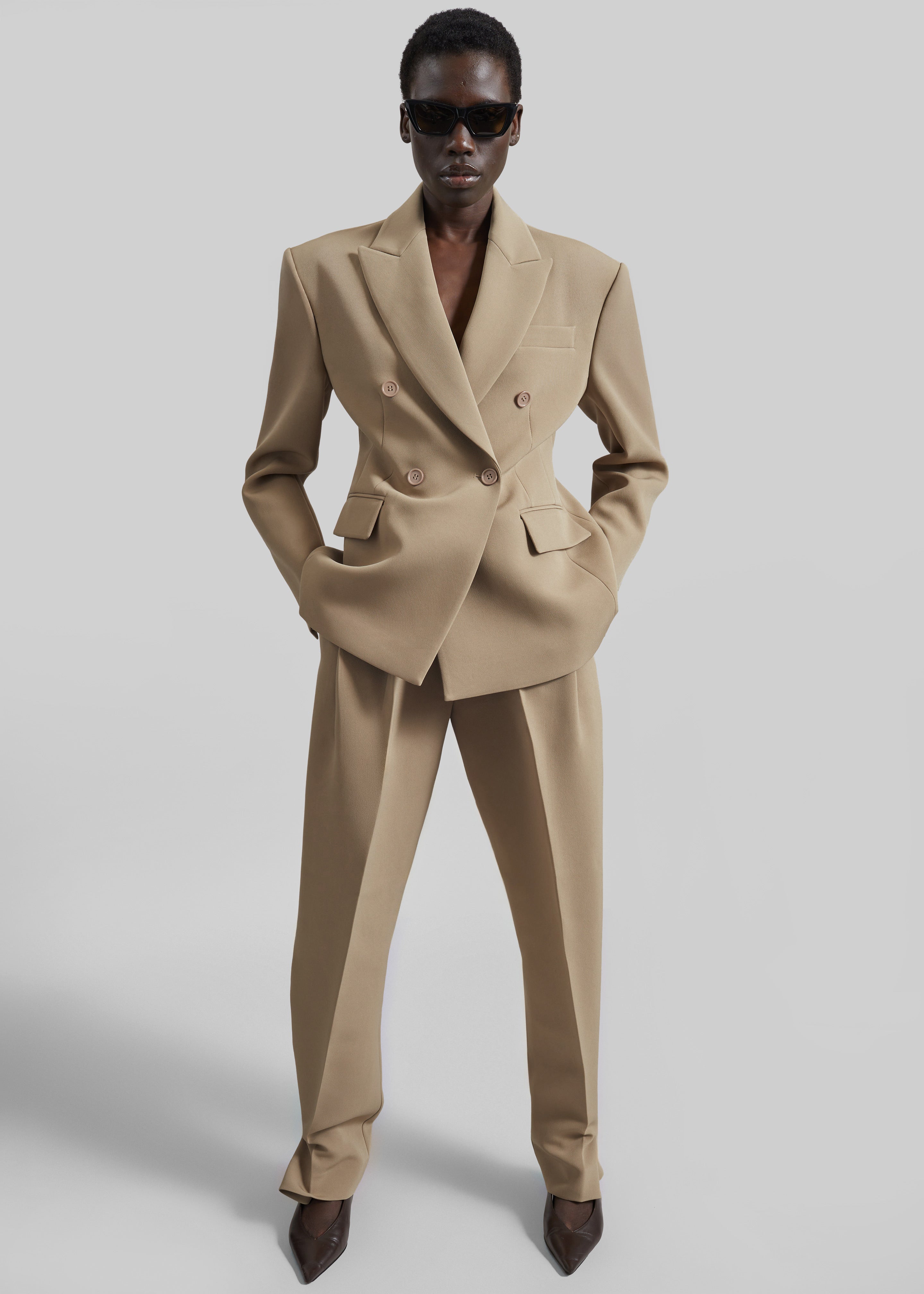 Doyer Pleated Trousers - Beige - 9