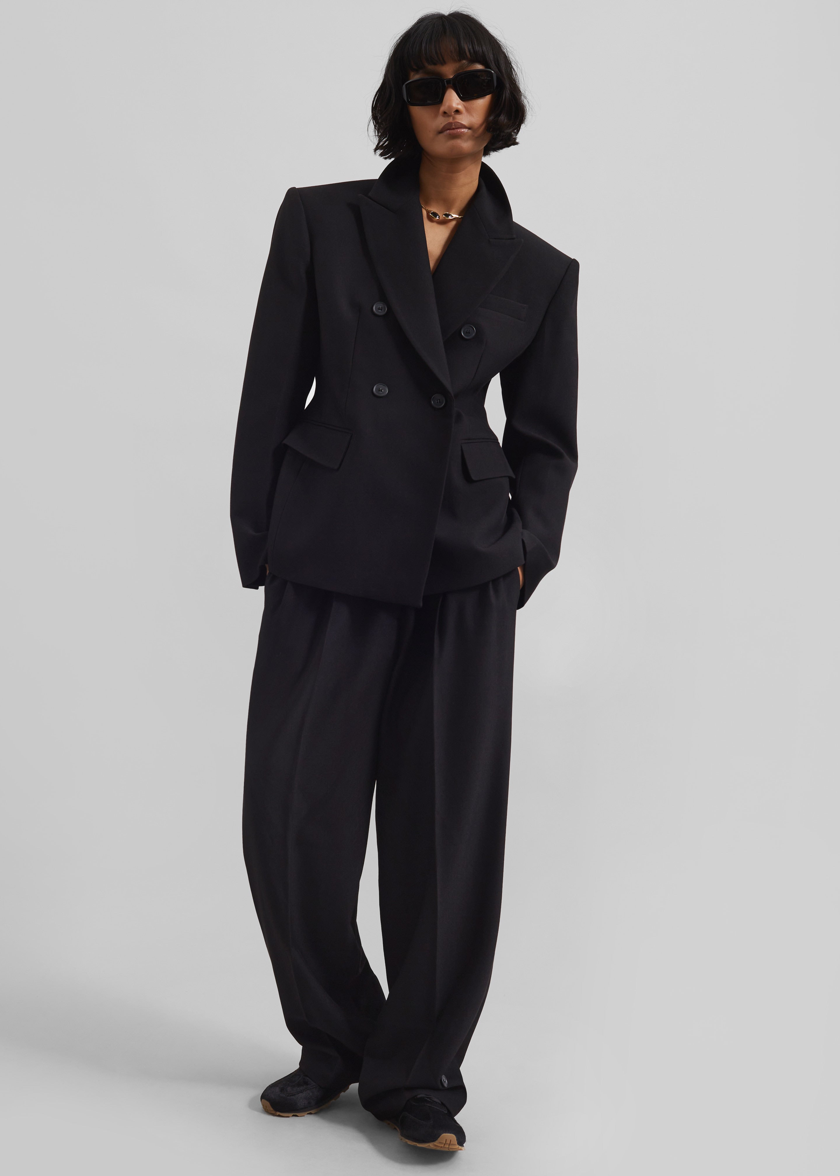 Doyer Pleated Trousers - Black - 2