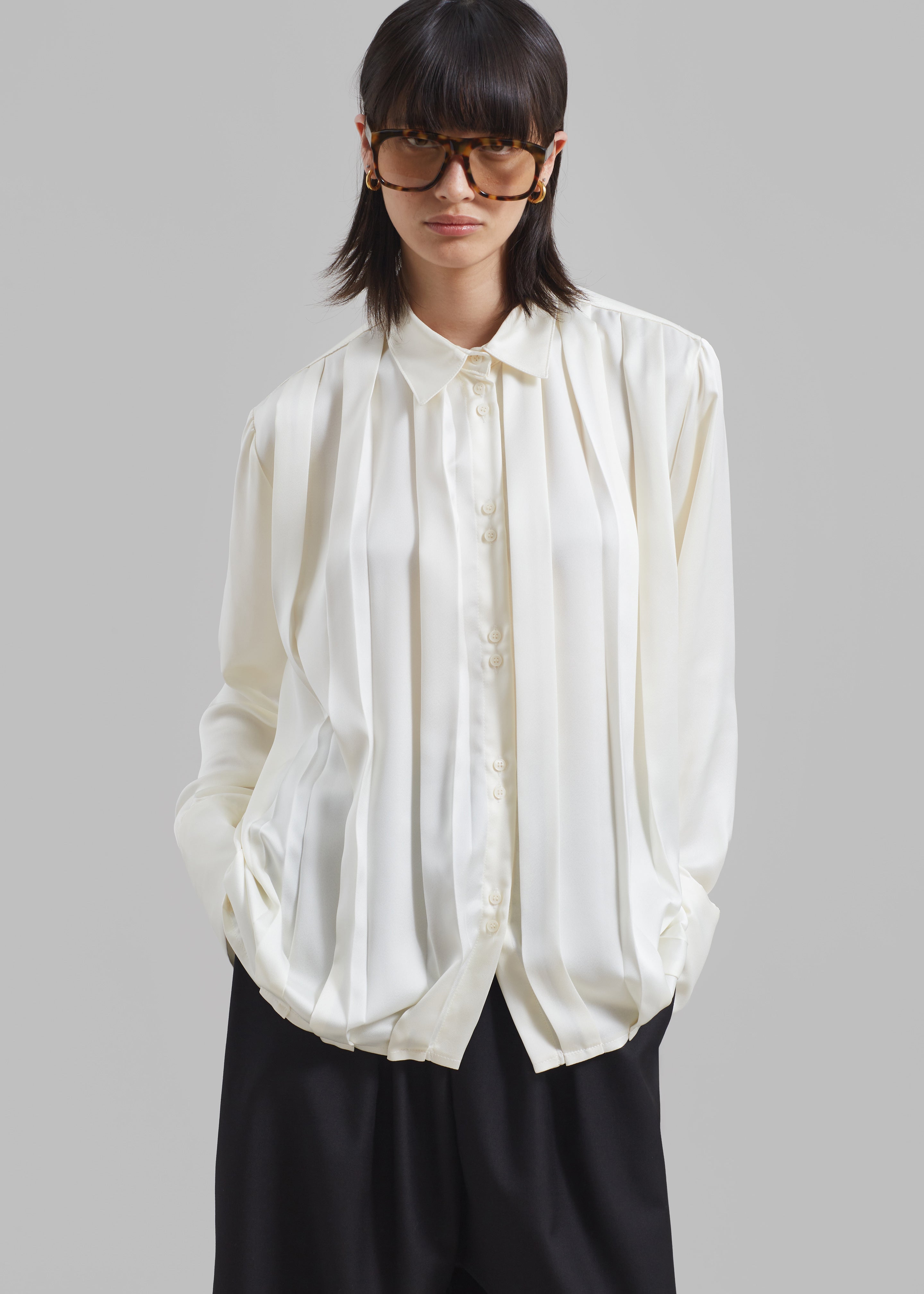 Elliana Front Pleated Blouse - Cream – The Frankie Shop
