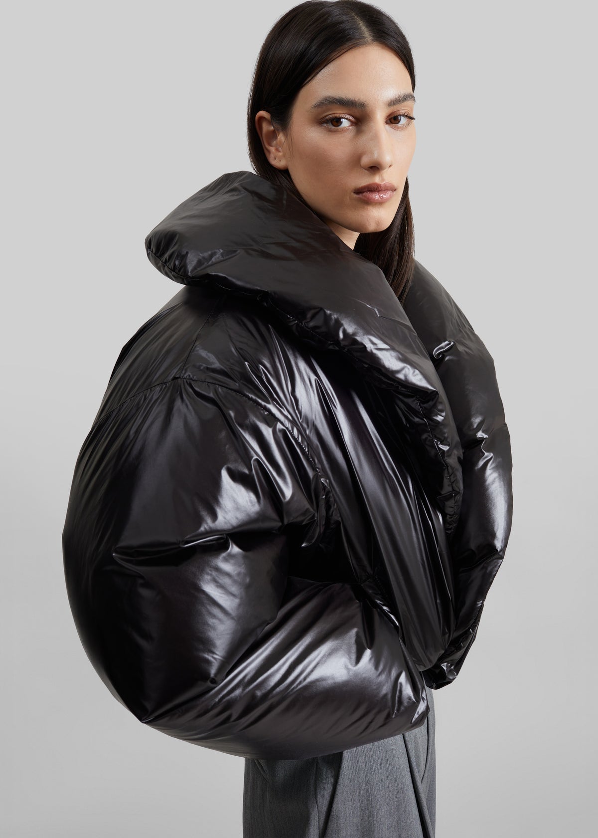 Elren Shawl Collar Cropped Puffer Jacket - Black