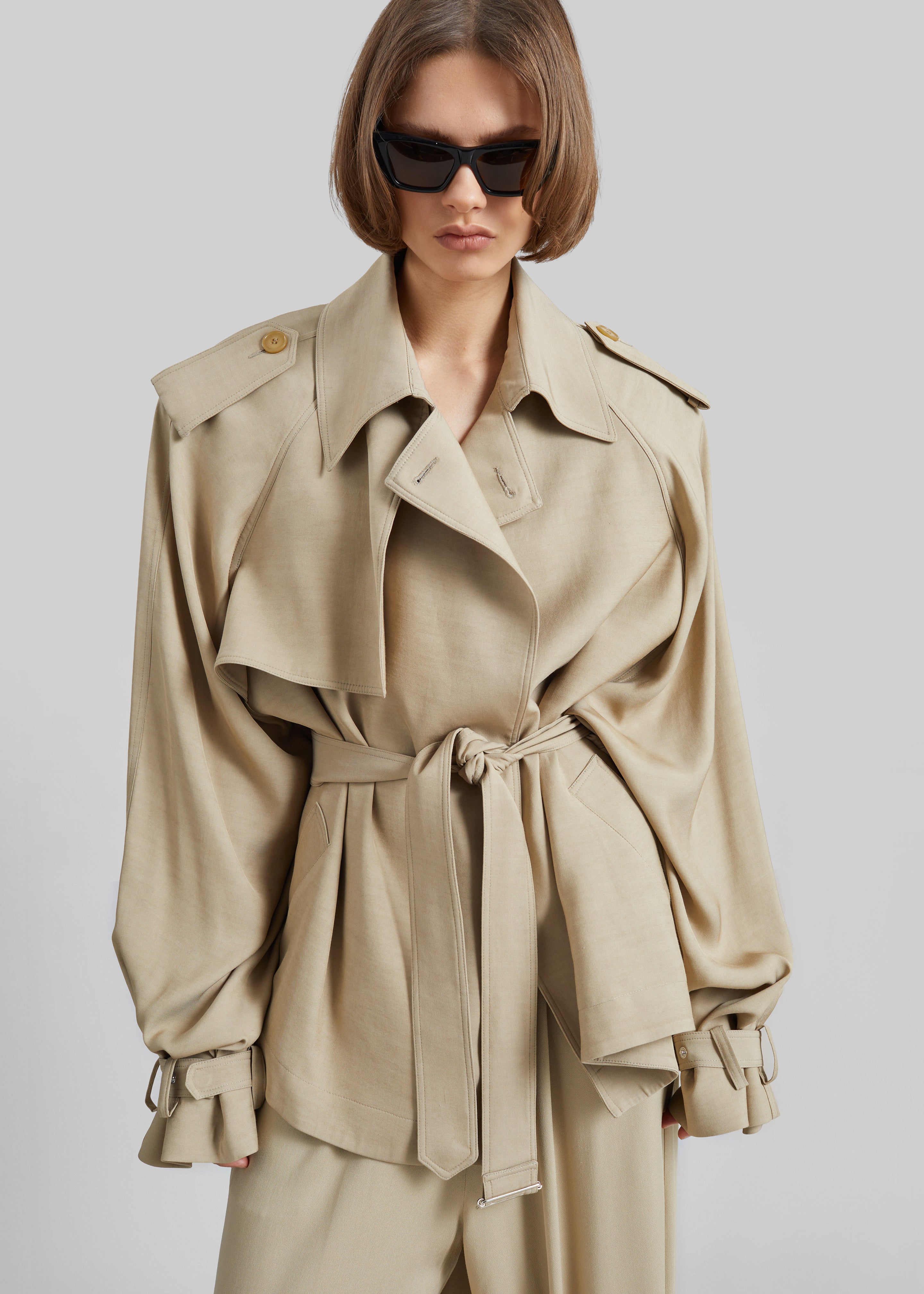 Elva Fluid Short Trench - Beige - 1