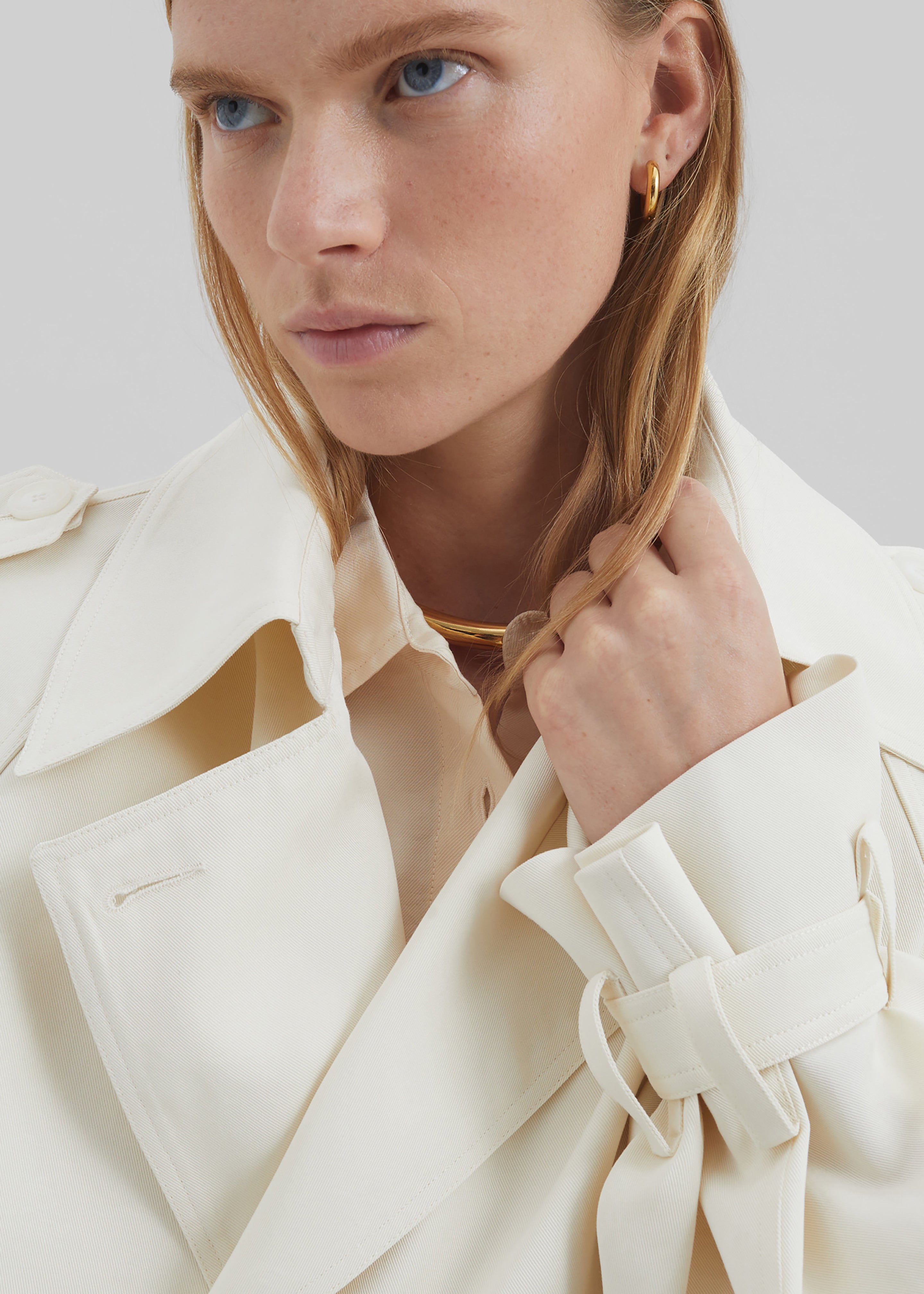 Elva Fluid Short Trench - Ivory – The Frankie Shop