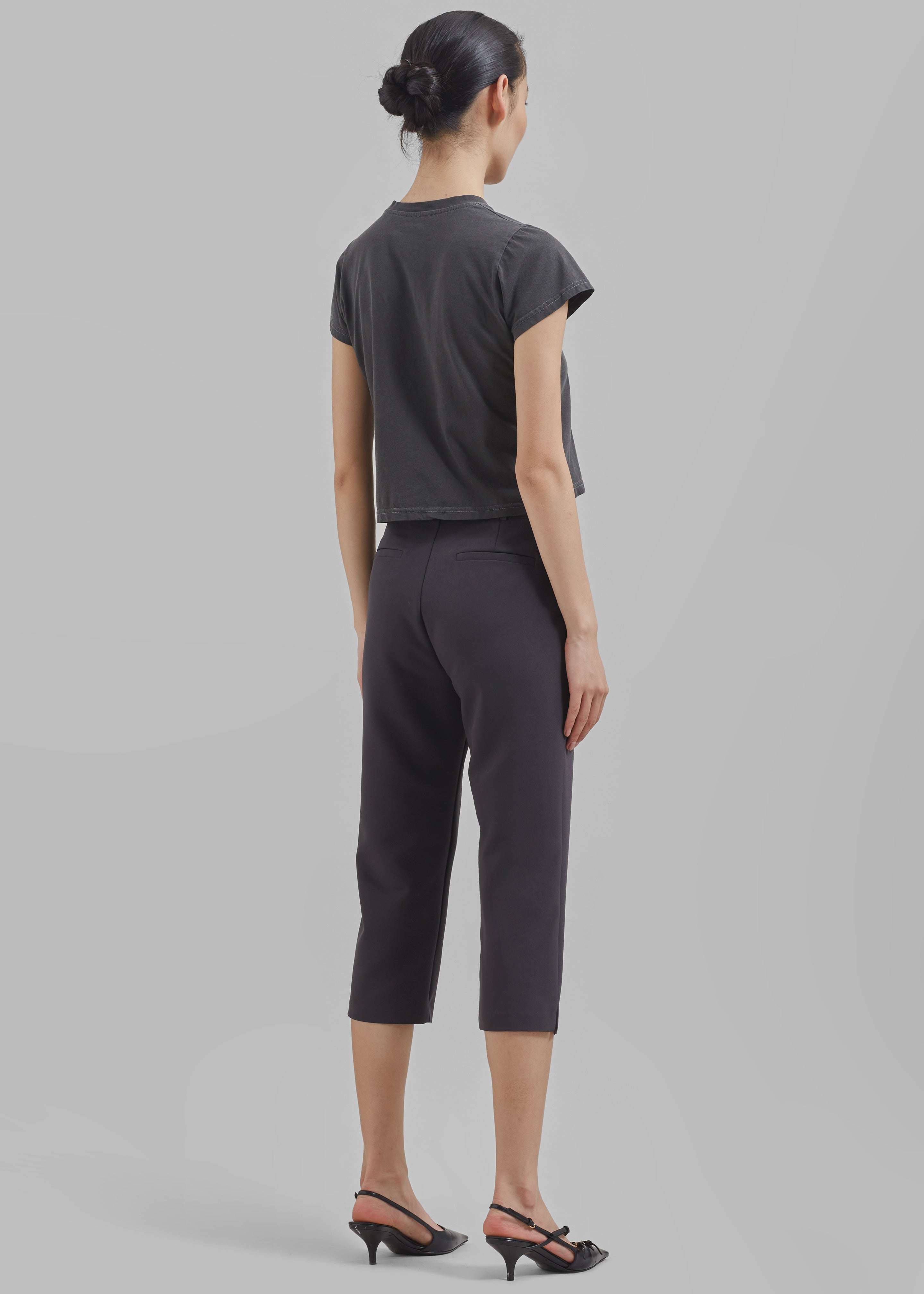 Emersyn Capri Pants - Charcoal - 8