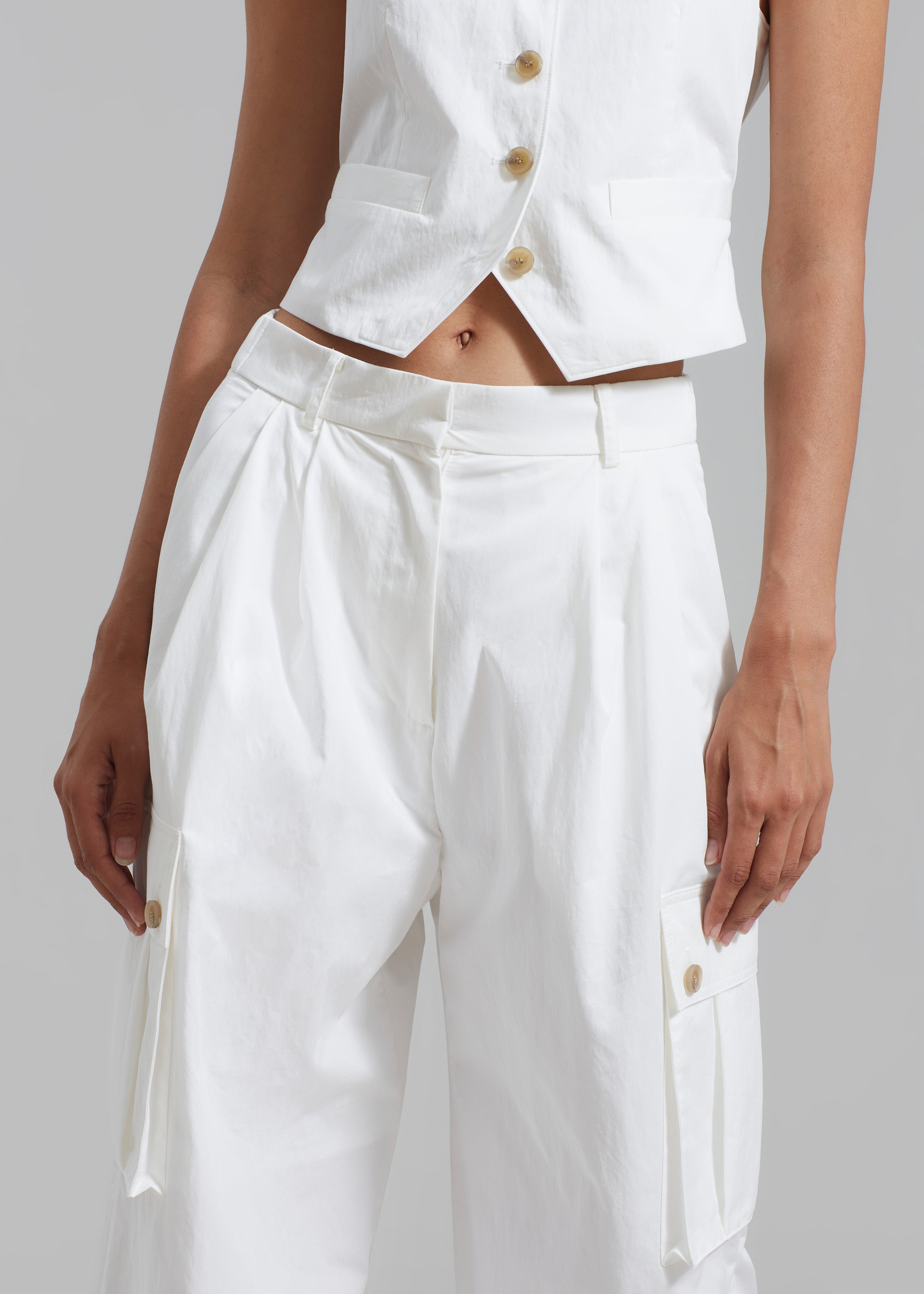 White cropped sales cargo pants