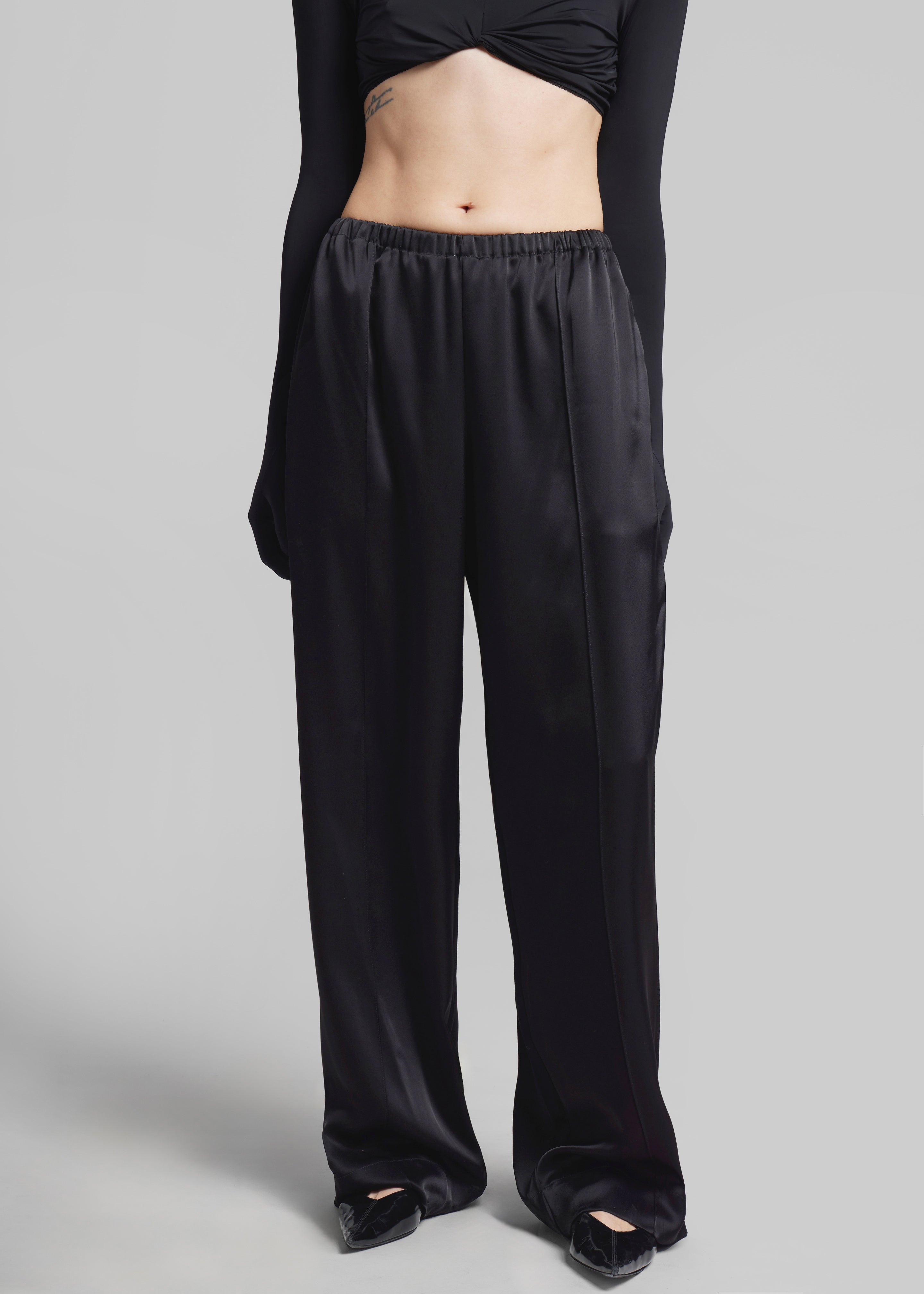 Esse Studios Classico Tuck Pants - Black - 4