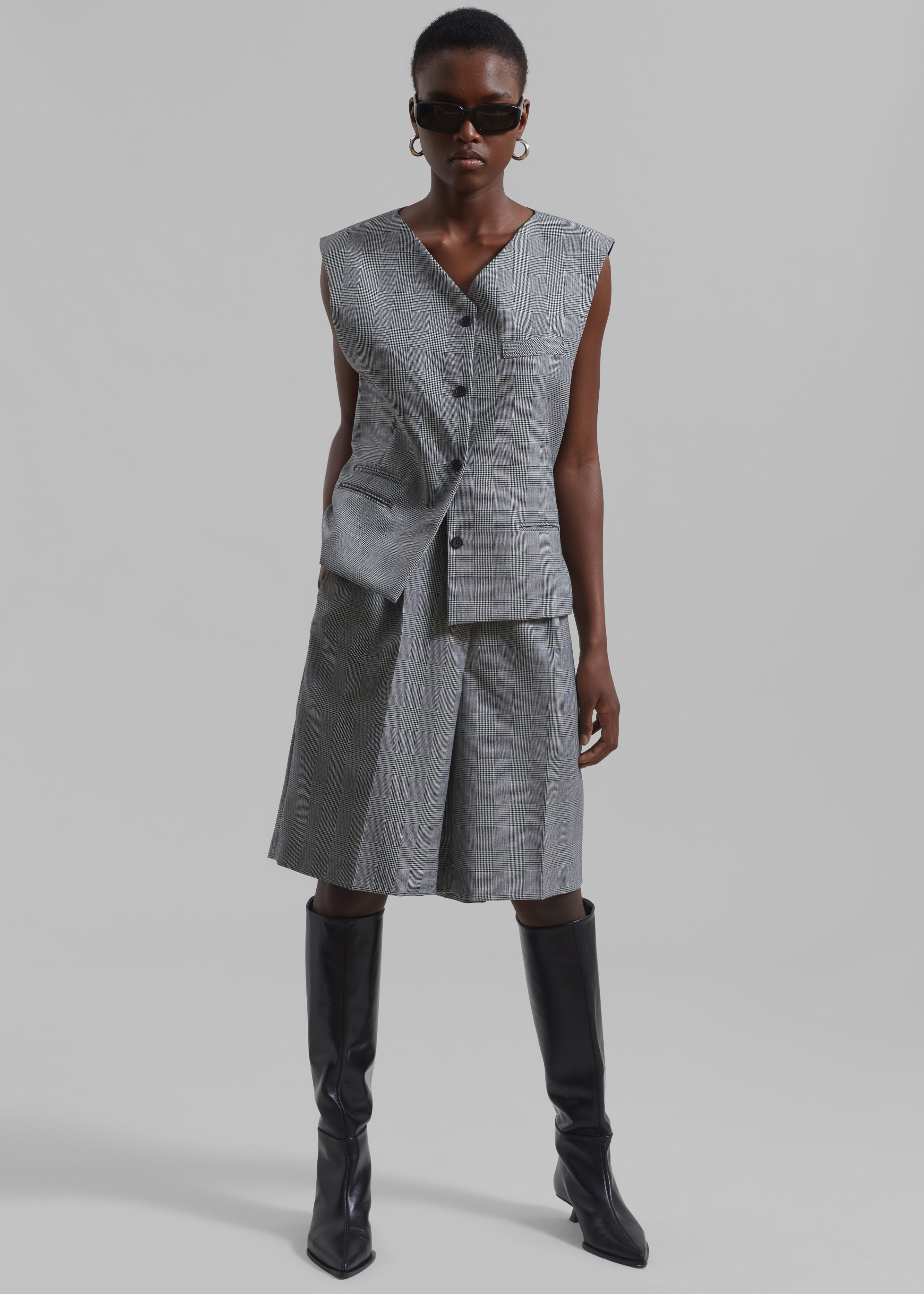 Essie Wool Bermuda Shorts - Light Grey Plaid - 3