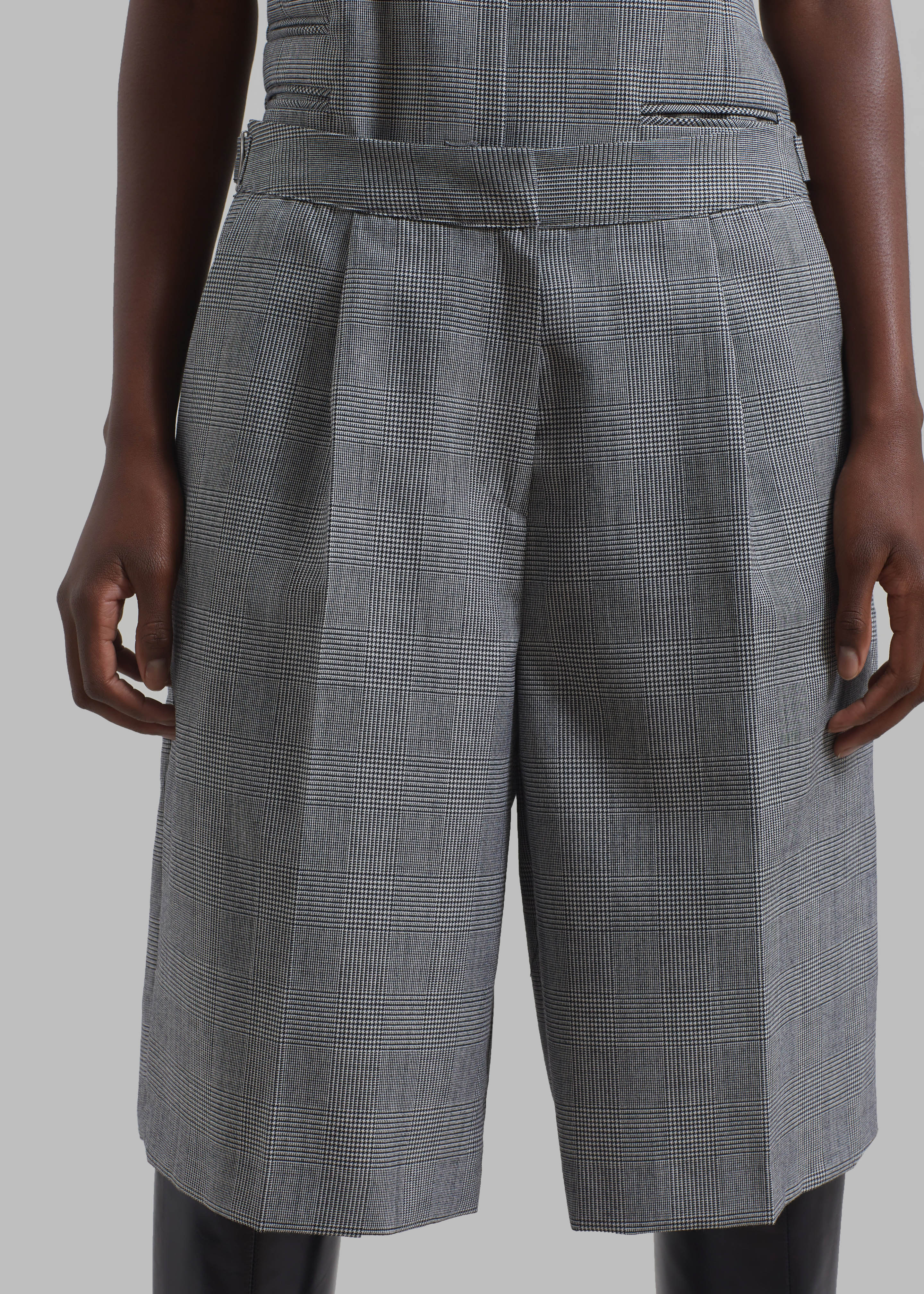 Essie Wool Bermuda Shorts - Light Grey Plaid - 5