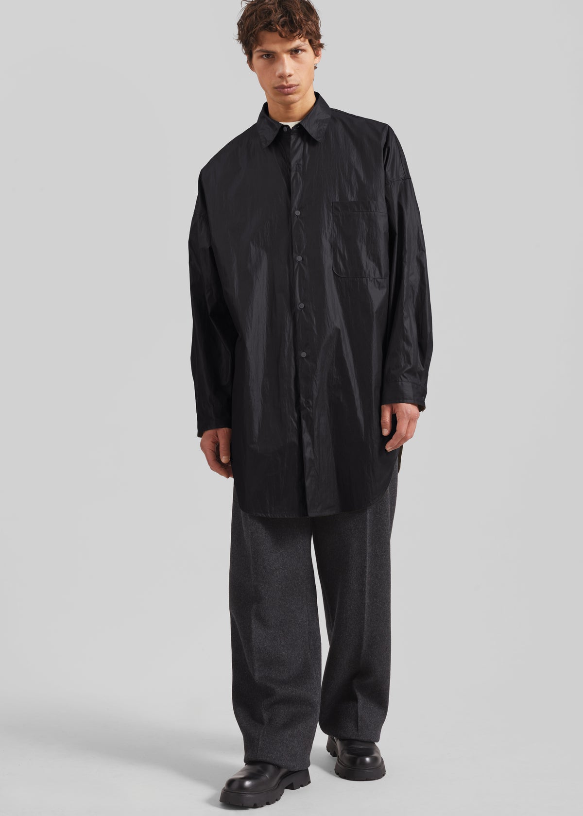 Etah Lustrous Oversized Shirt - Black - 3