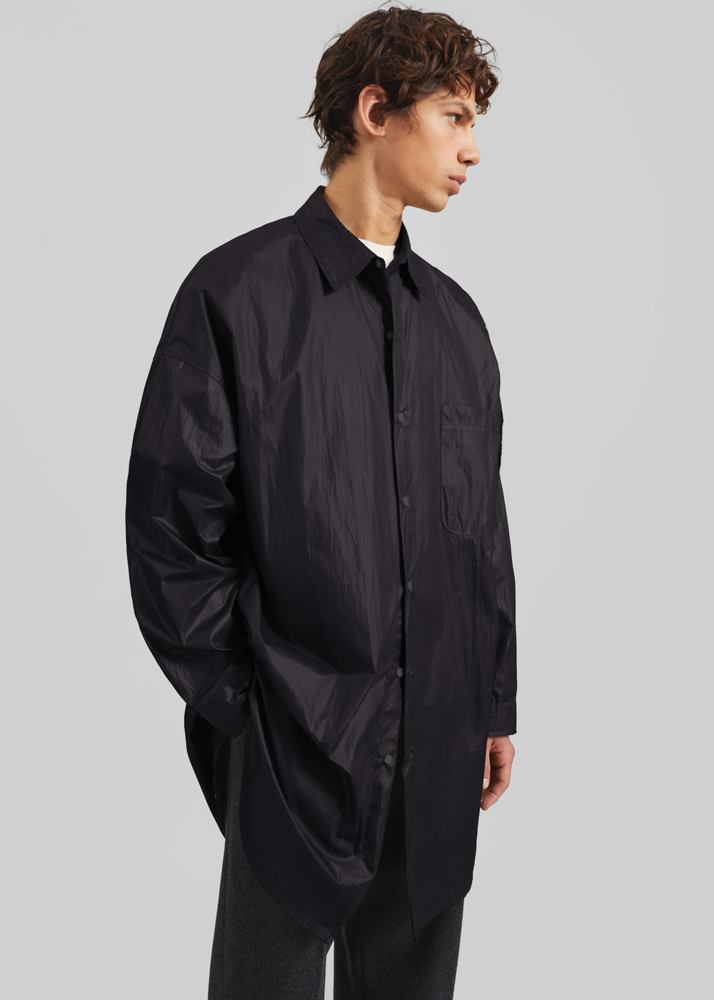 Etah Lustrous Oversized Shirt - Black