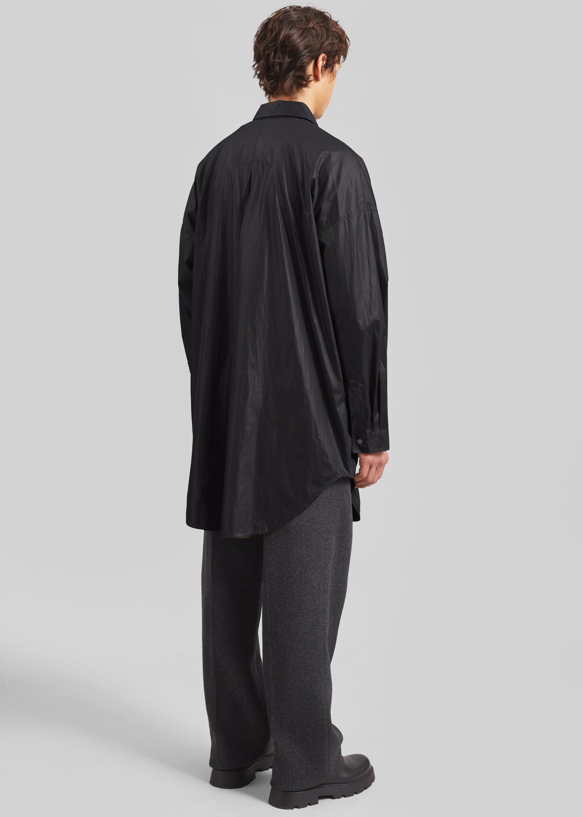 Etah Lustrous Oversized Shirt - Black - 5