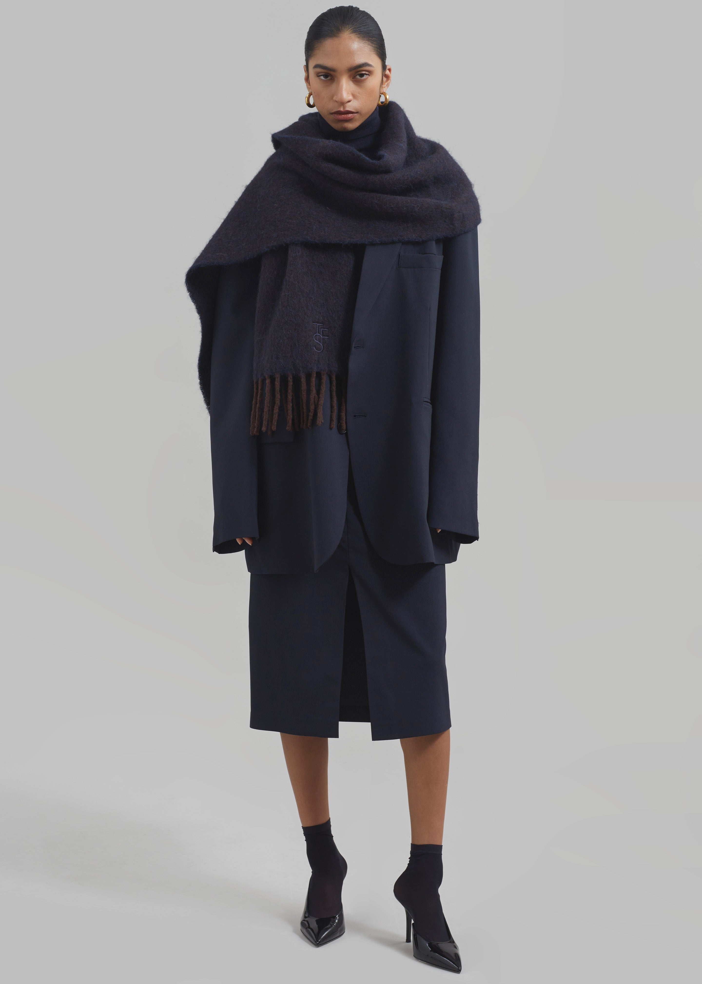 Etta Wool Scarf - Navy – The Frankie Shop