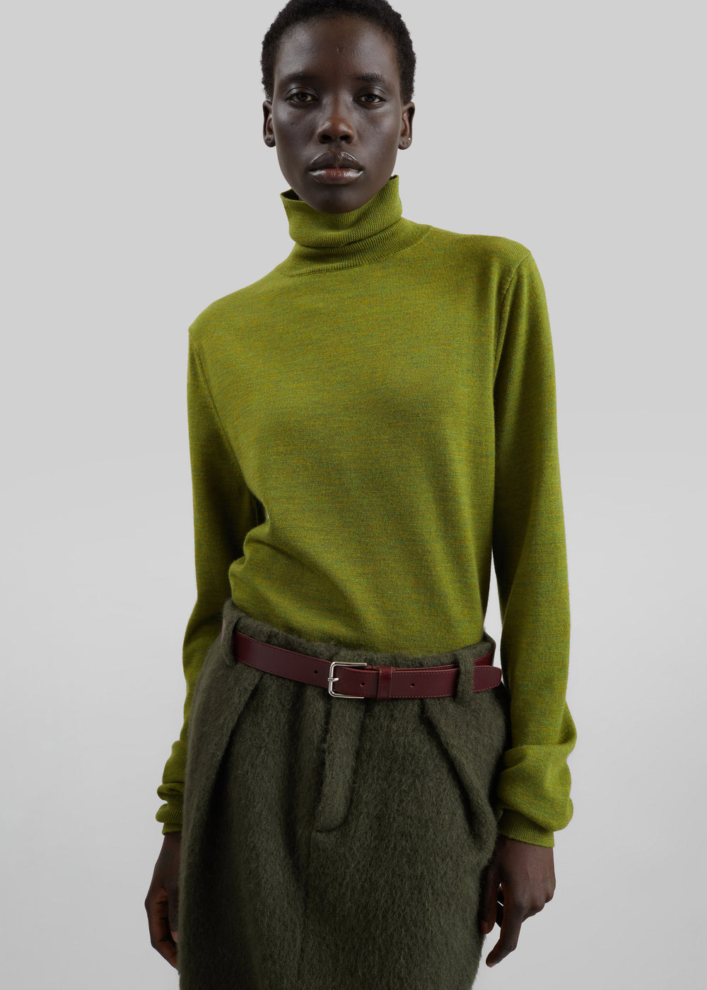 Eve Thin Turtleneck Sweater - Army Green - 1