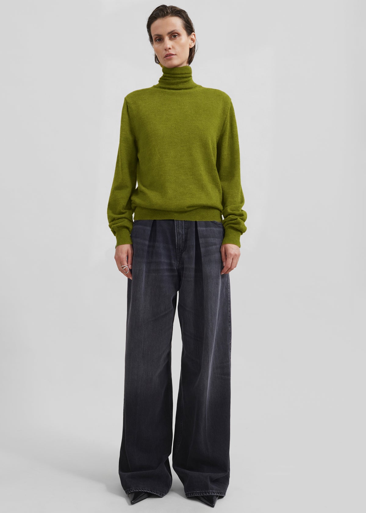 Eve Thin Turtleneck Sweater - Army Green