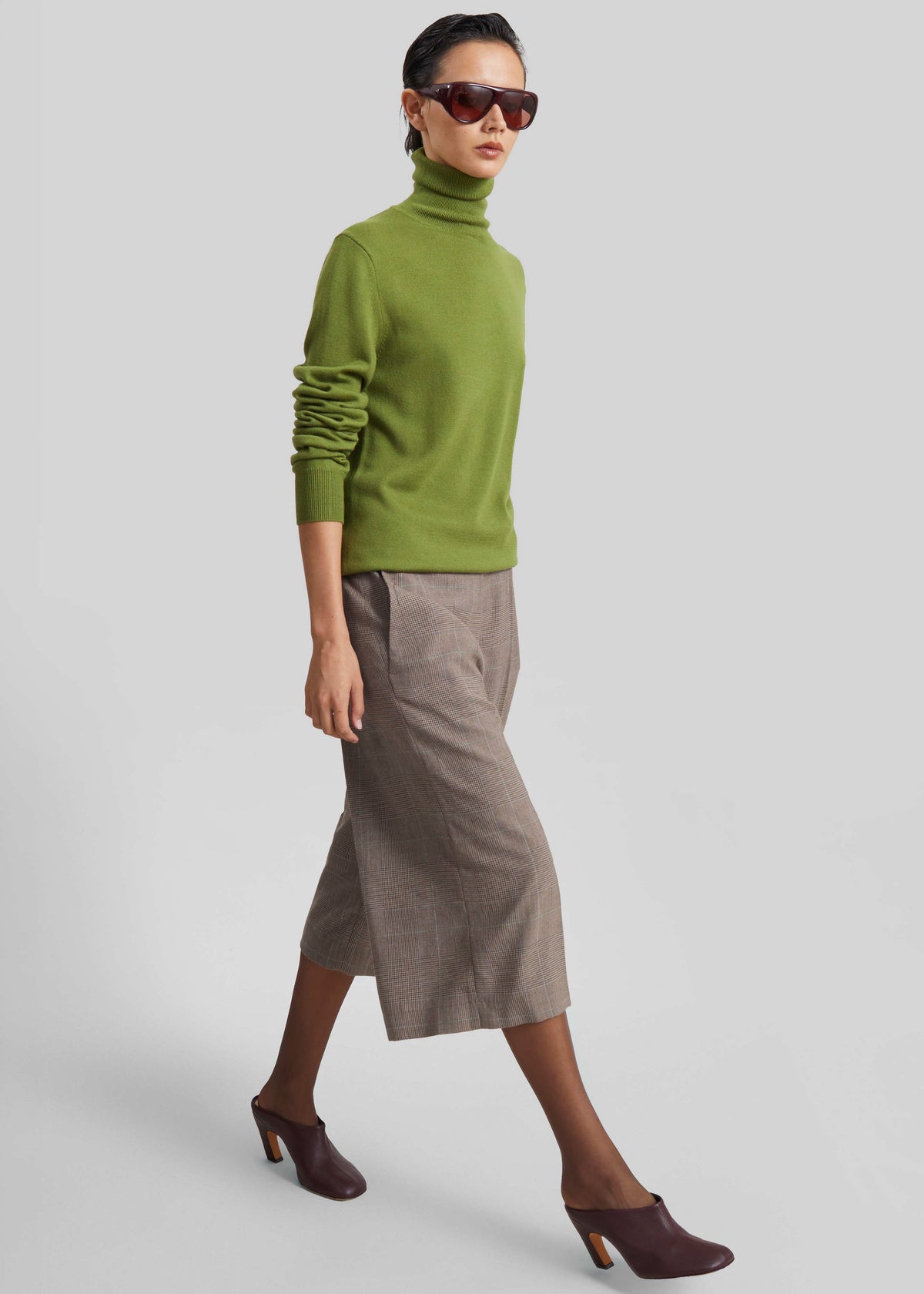 Eve Thin Turtleneck Sweater - Army Green
