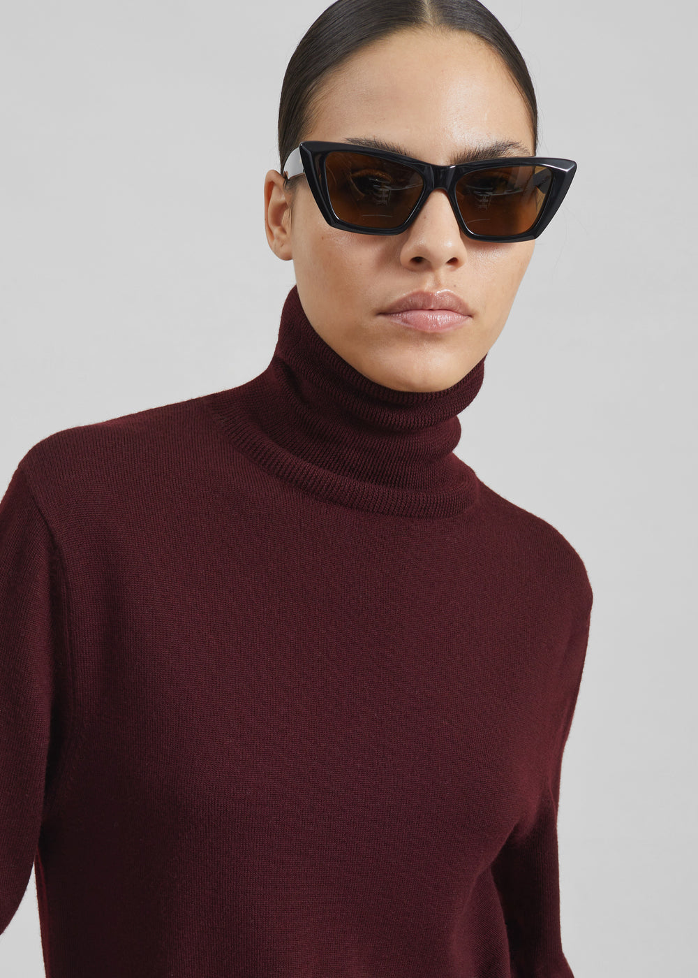 Eve Thin Turtleneck Sweater - Burgundy - 1