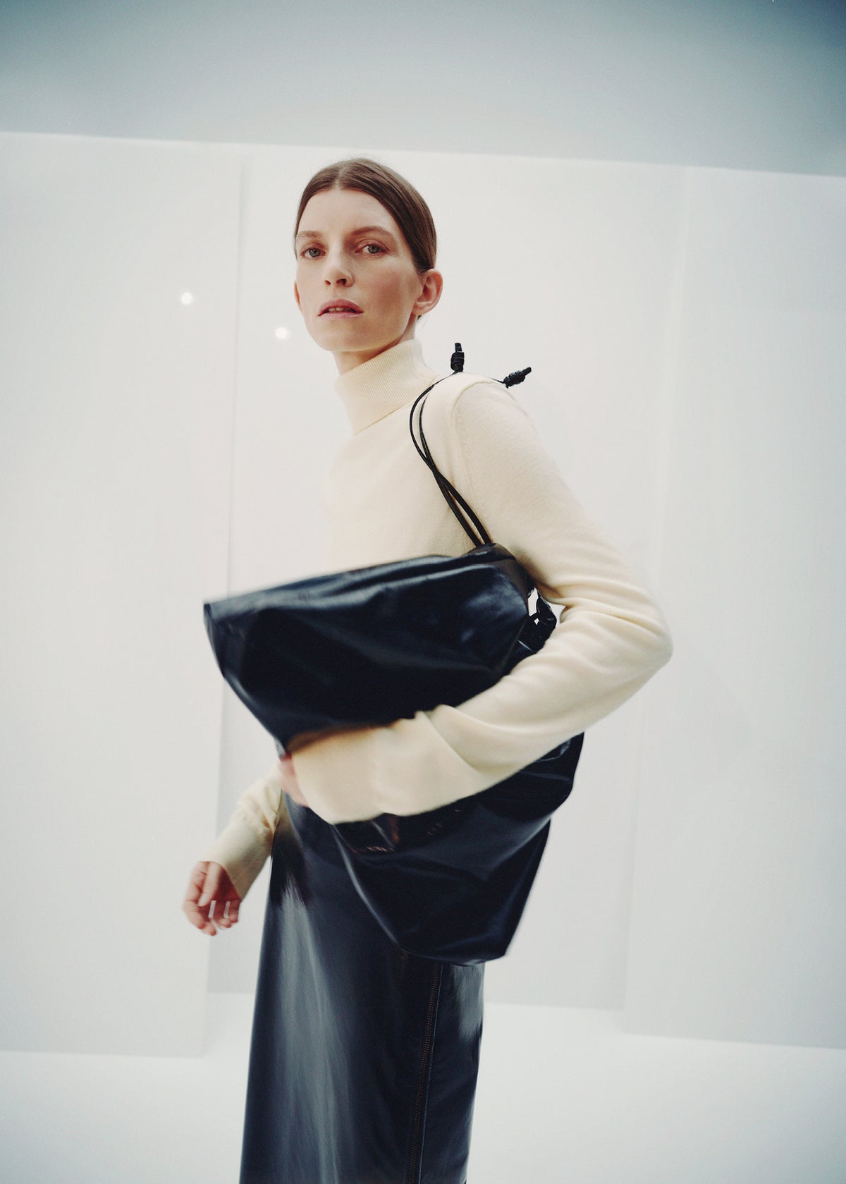 Eve Thin Turtleneck Sweater - Pale Yellow