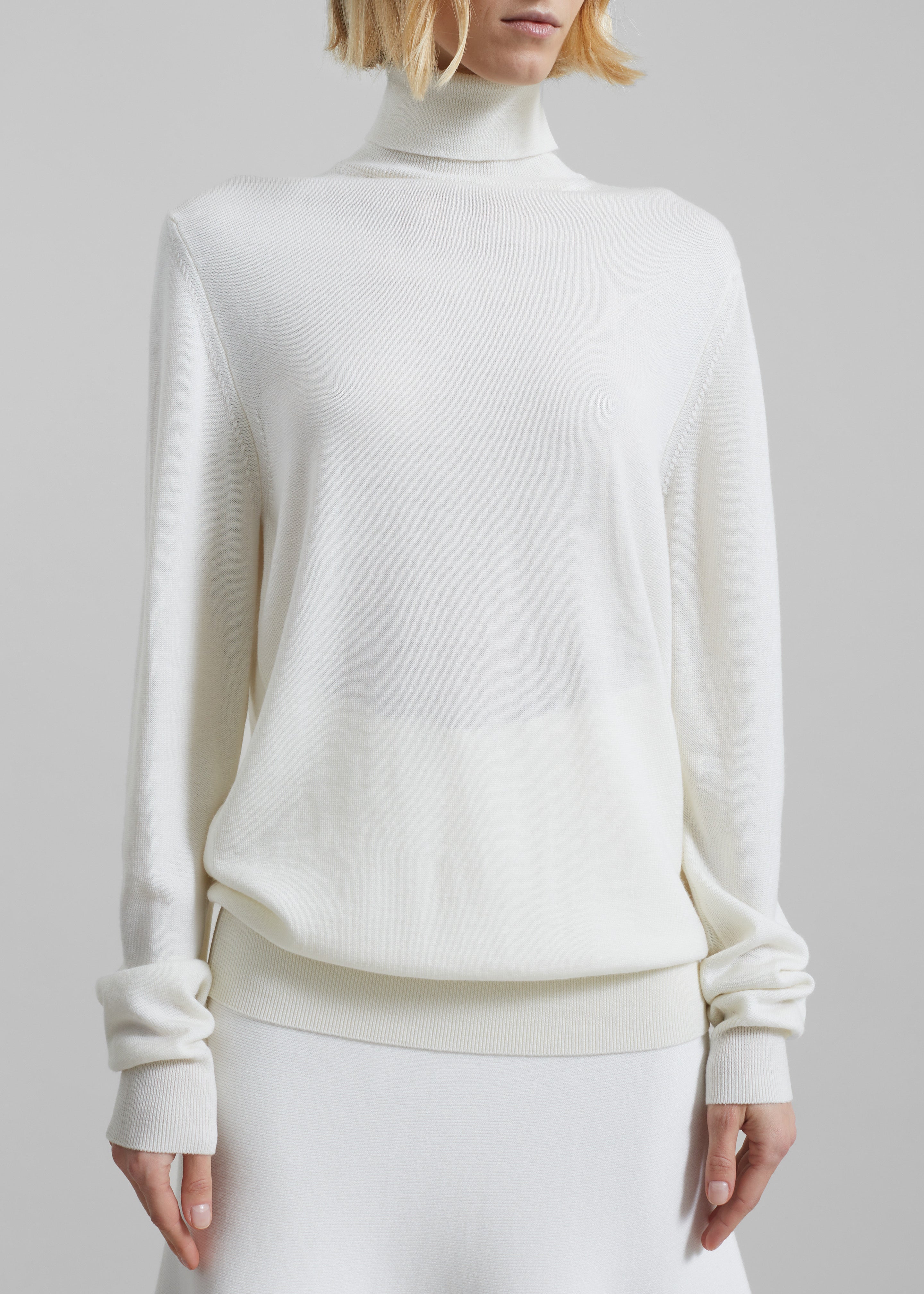 Eve Thin Turtleneck Sweater - Ivory - 3