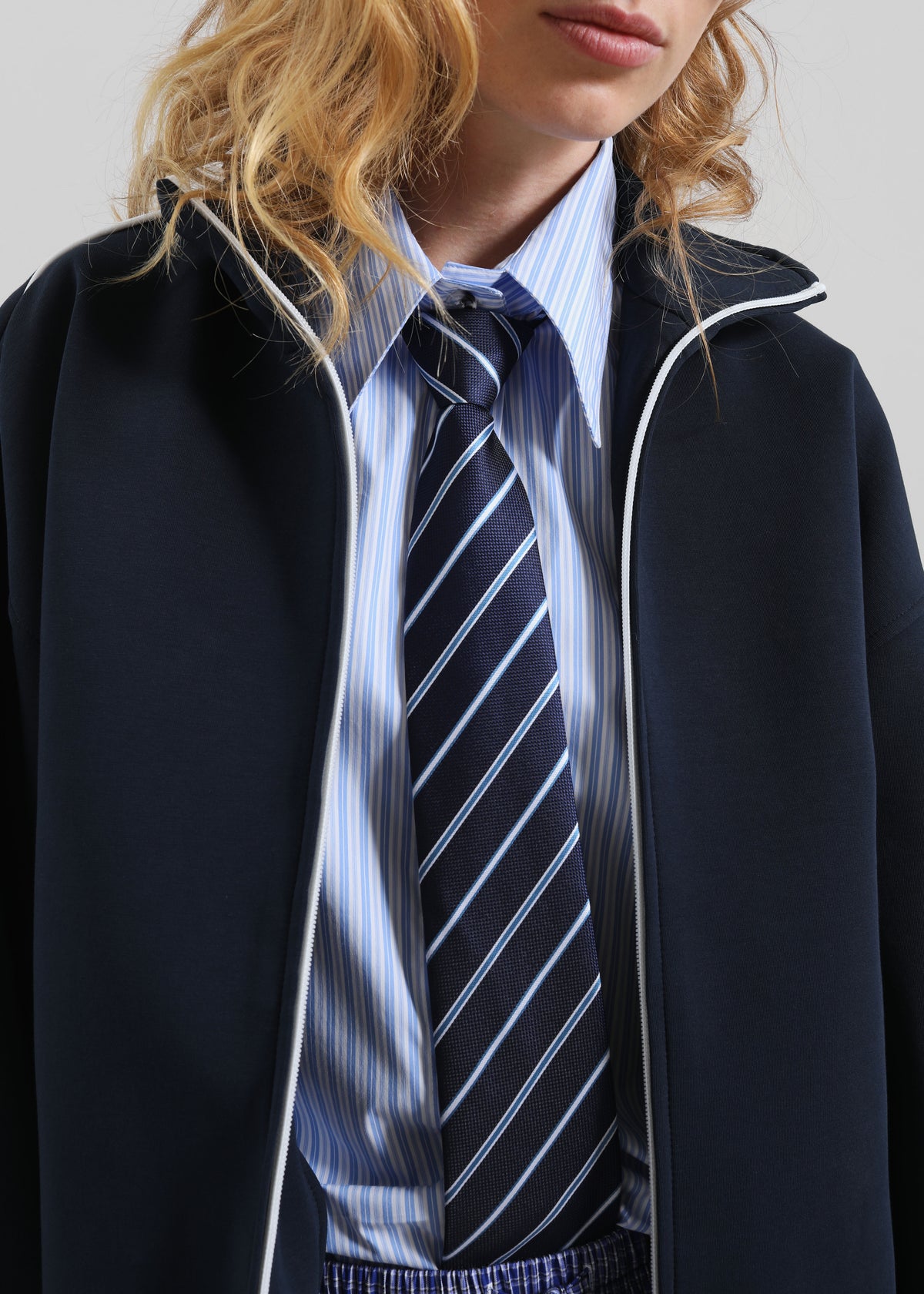 Gainsford Neck Tie Shirt - Blue/White Stripe - 6