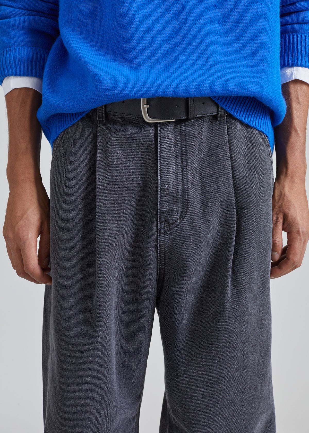 Germain Pleated Jeans - Grey Wash