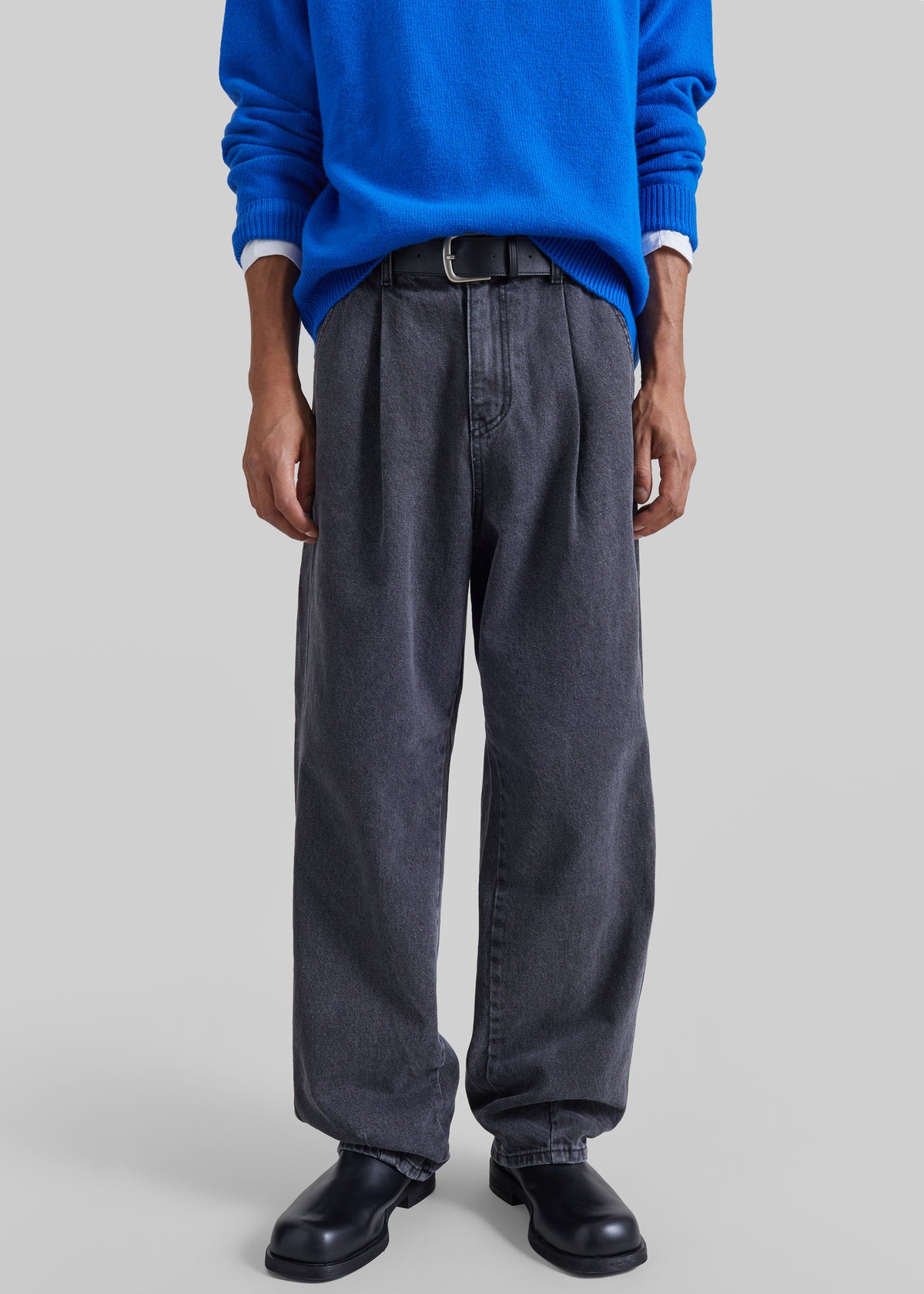 Germain Pleated Jeans - Grey Wash
